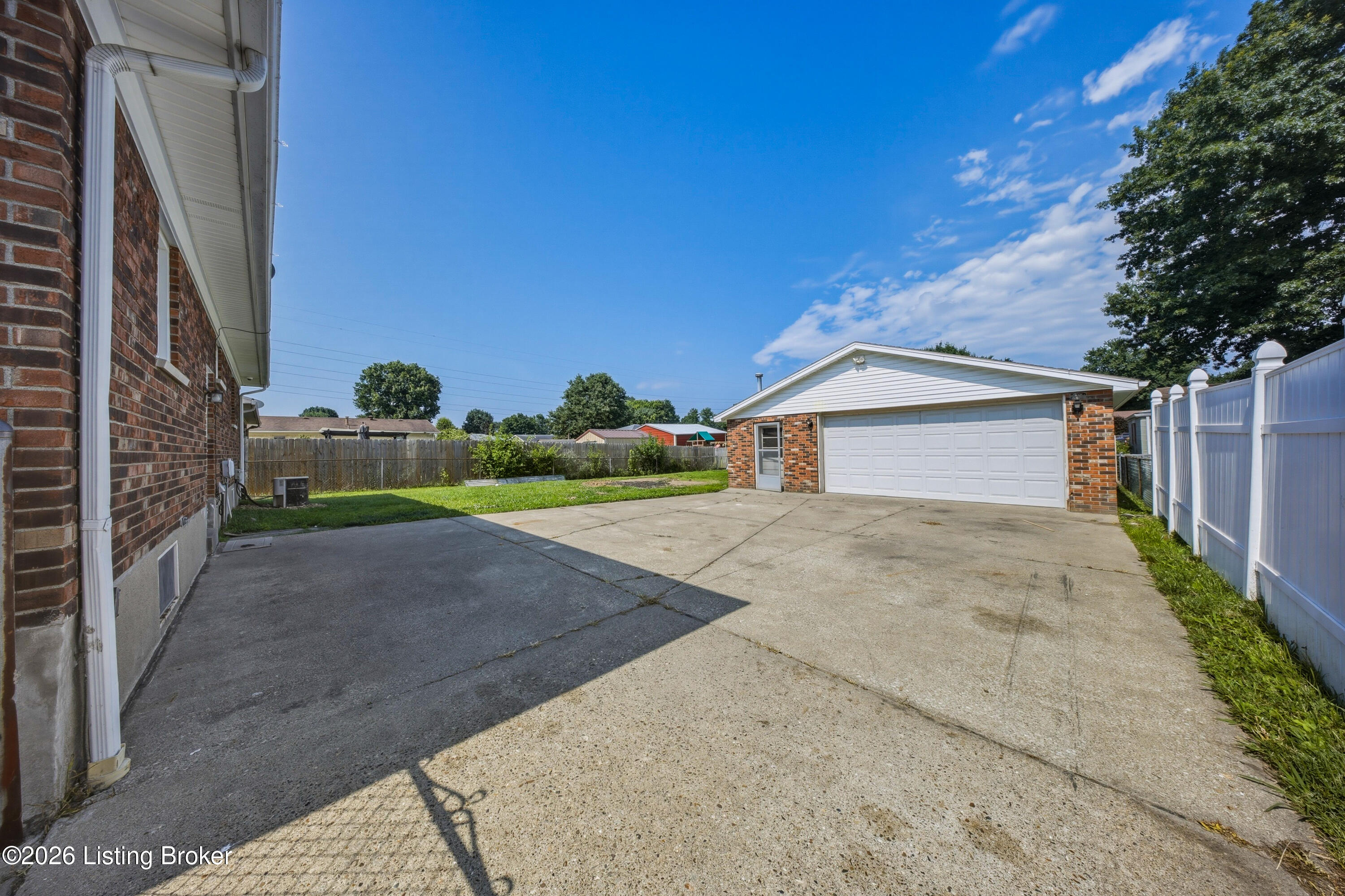 6708 Tamarind Ct