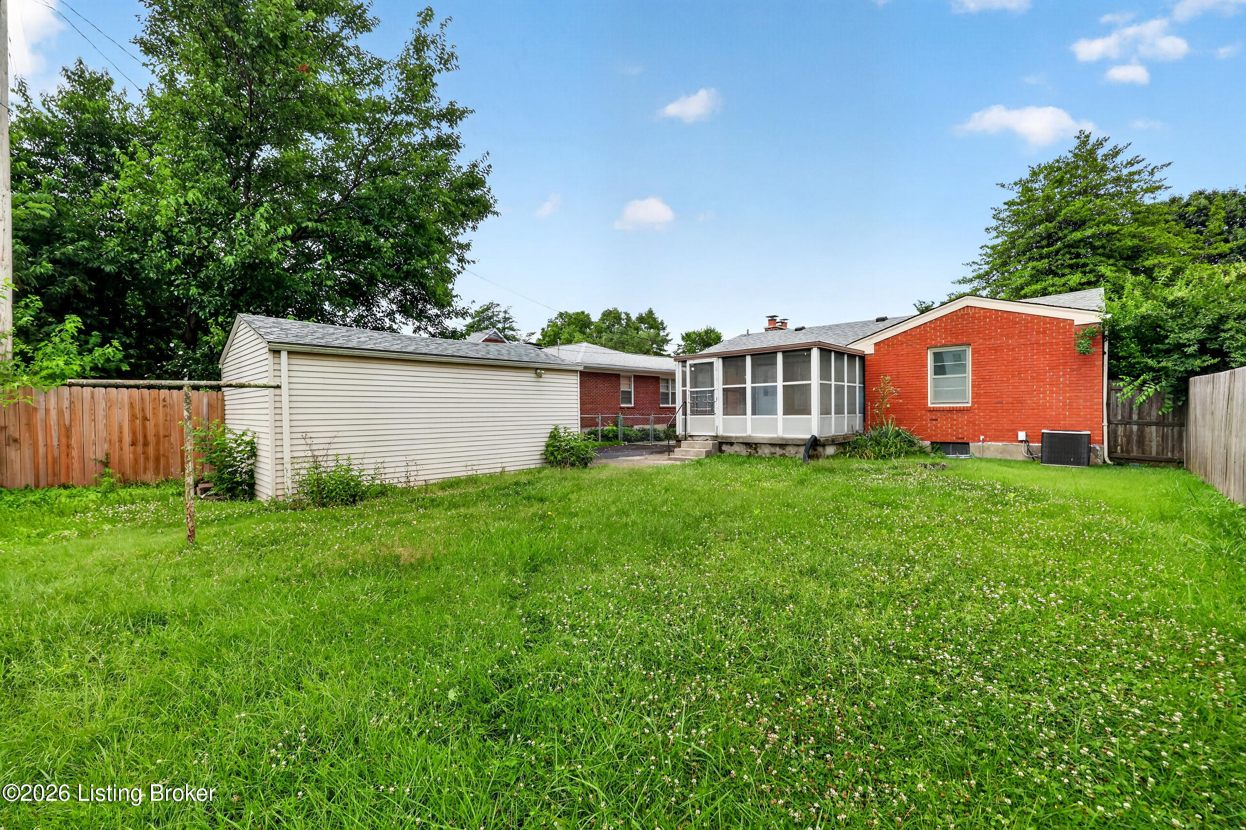 3530 Kerry Dr