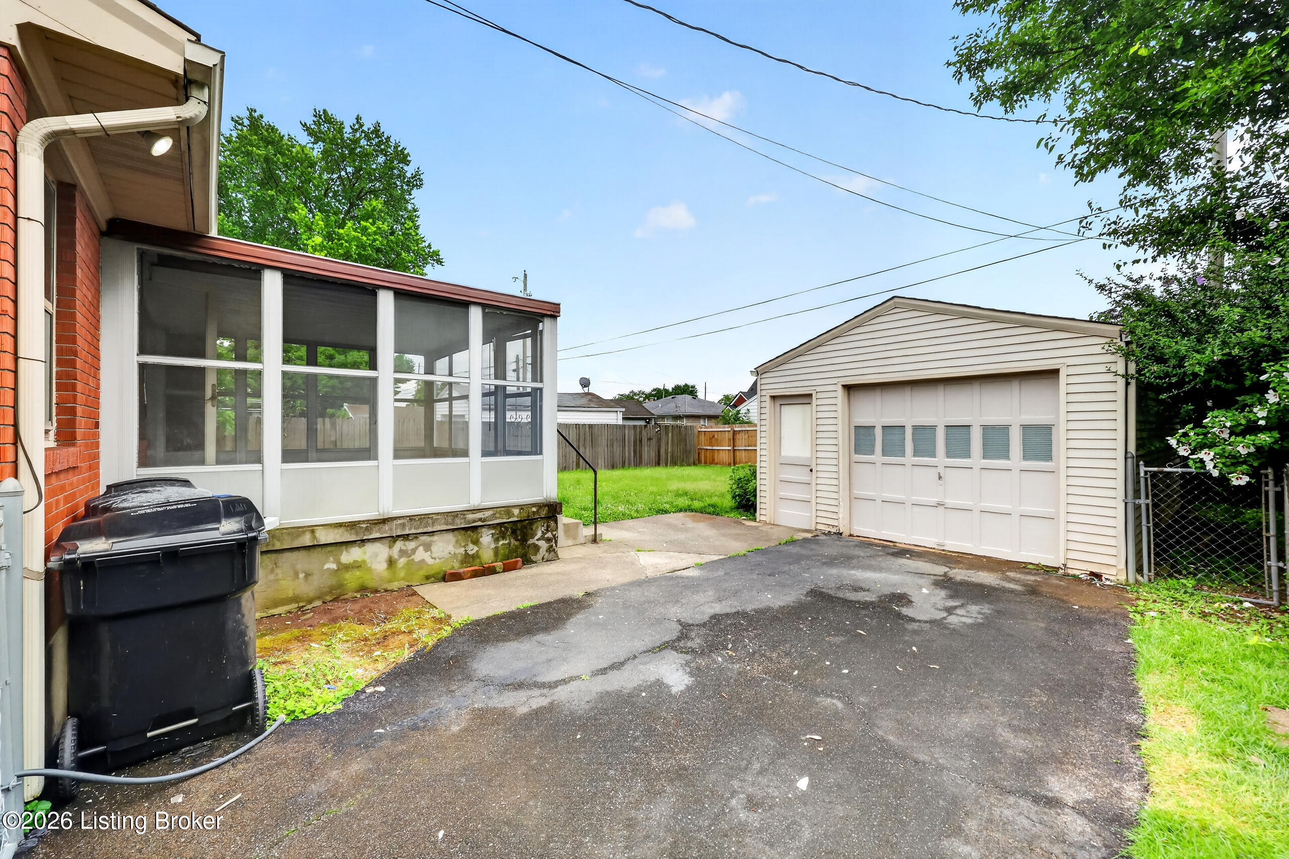 3530 Kerry Dr