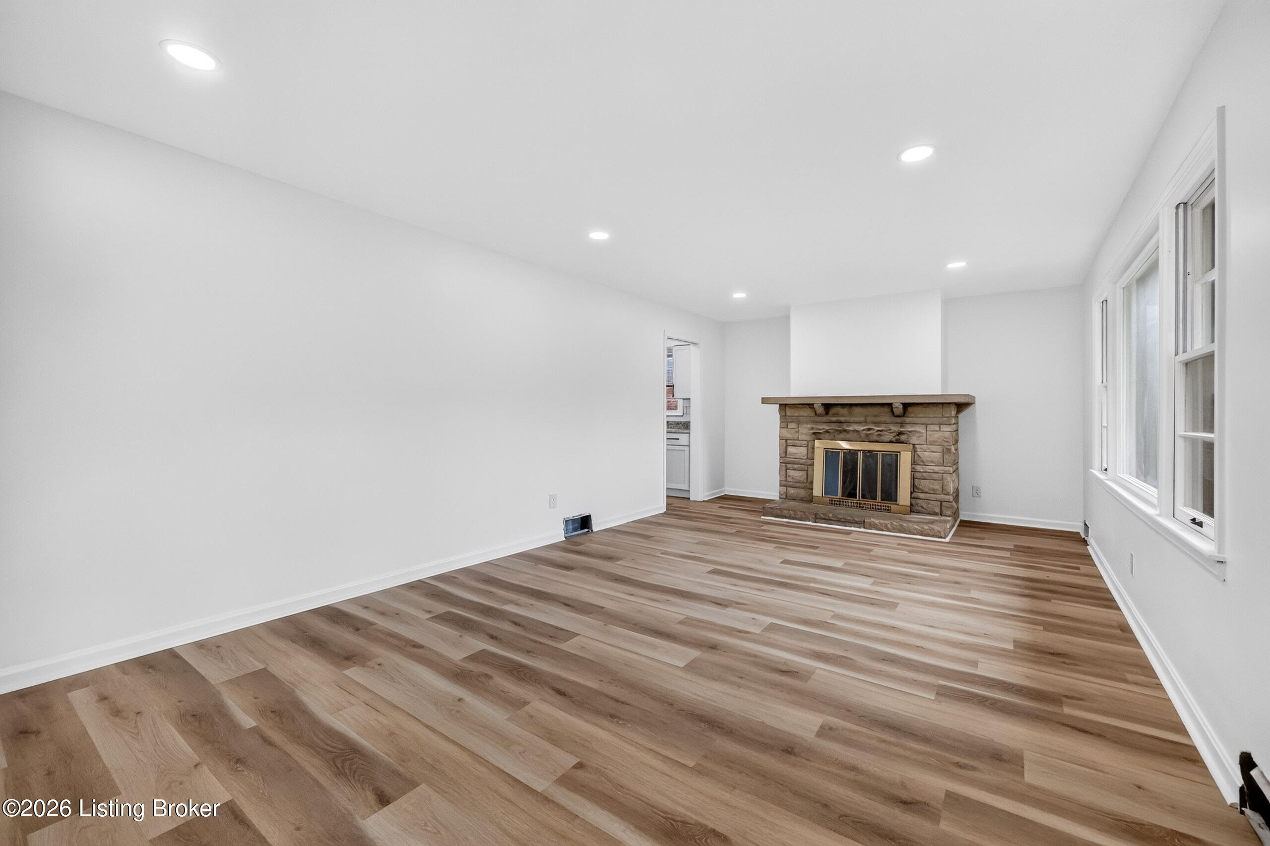 3530 Kerry Dr