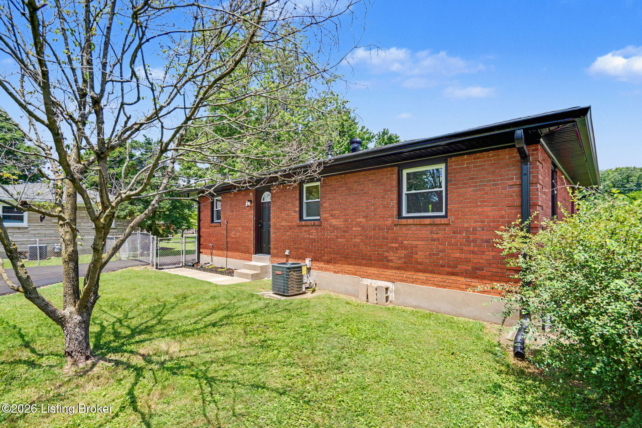 2412 Waco Ct