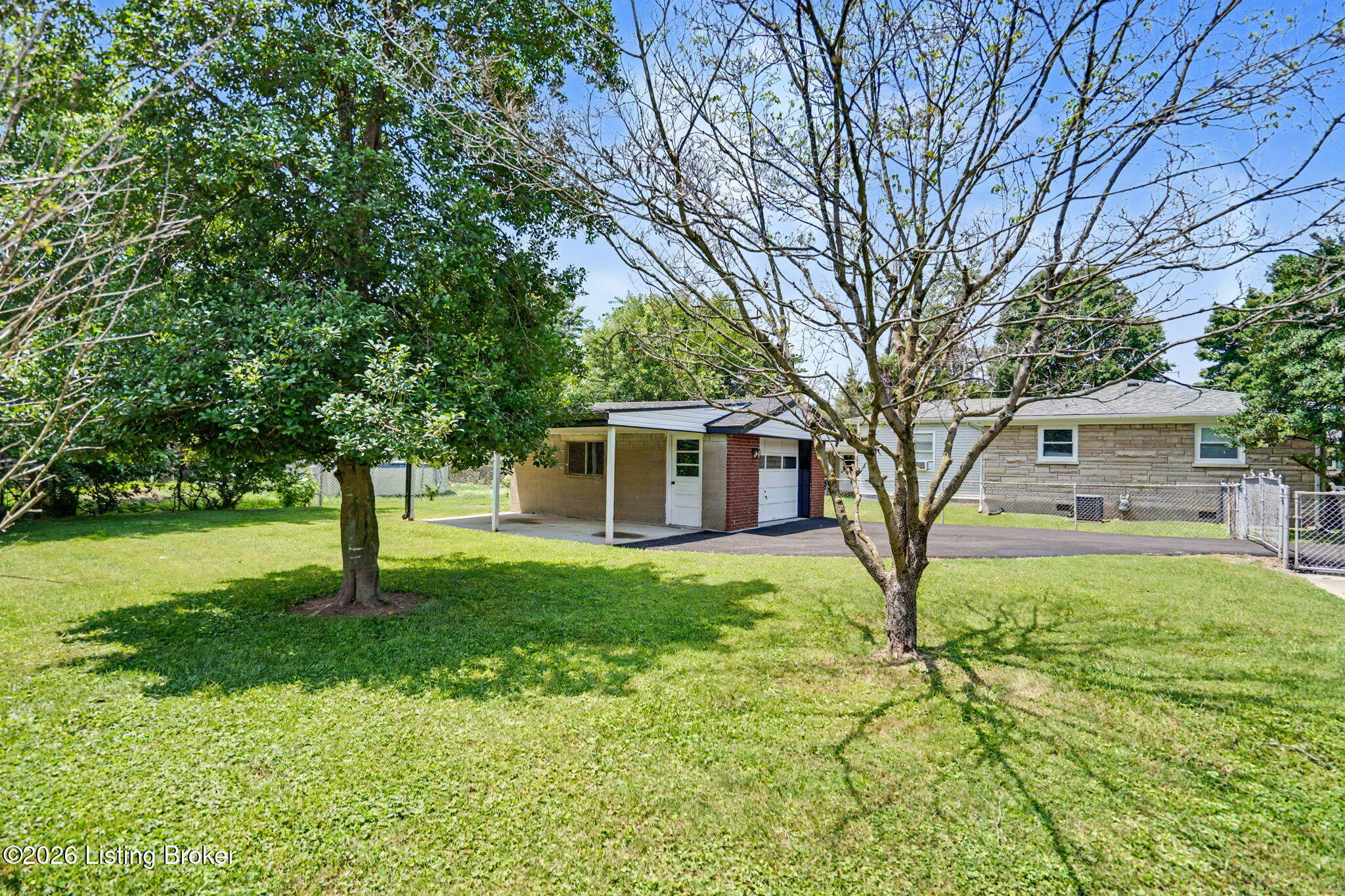 2412 Waco Ct