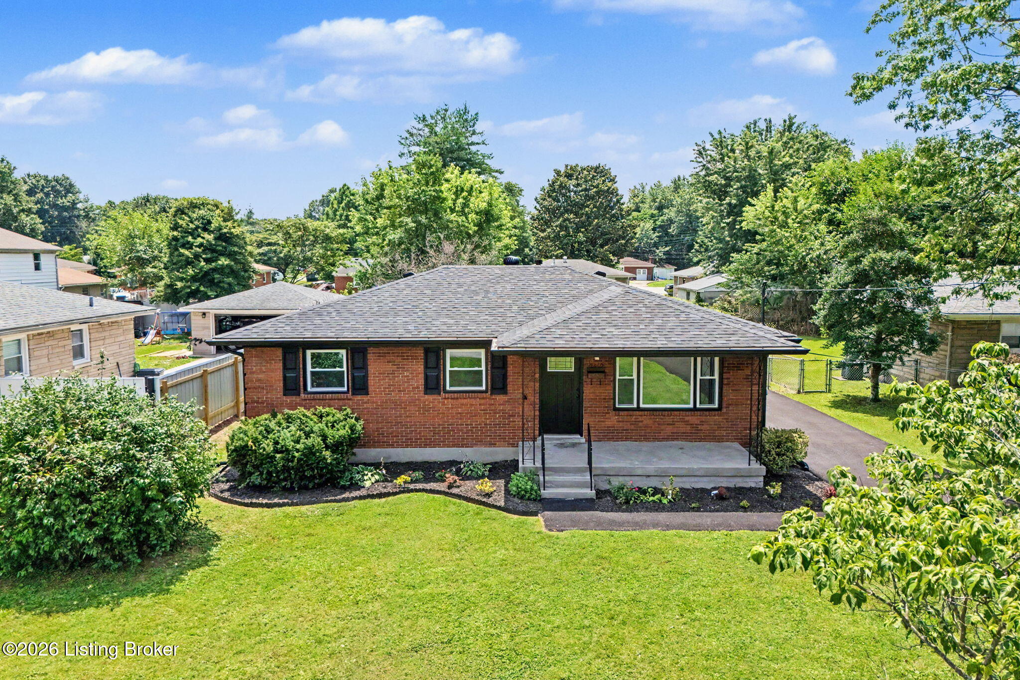 2412 Waco Ct