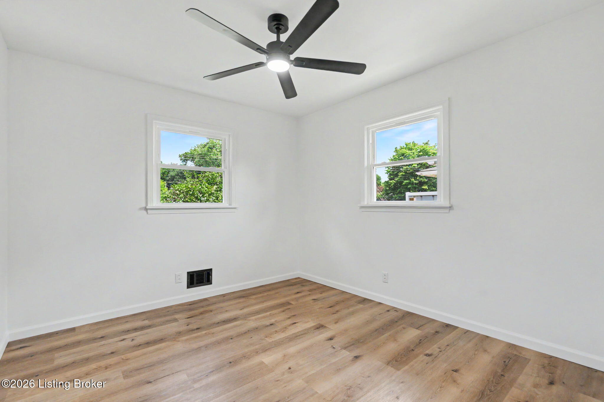 2412 Waco Ct