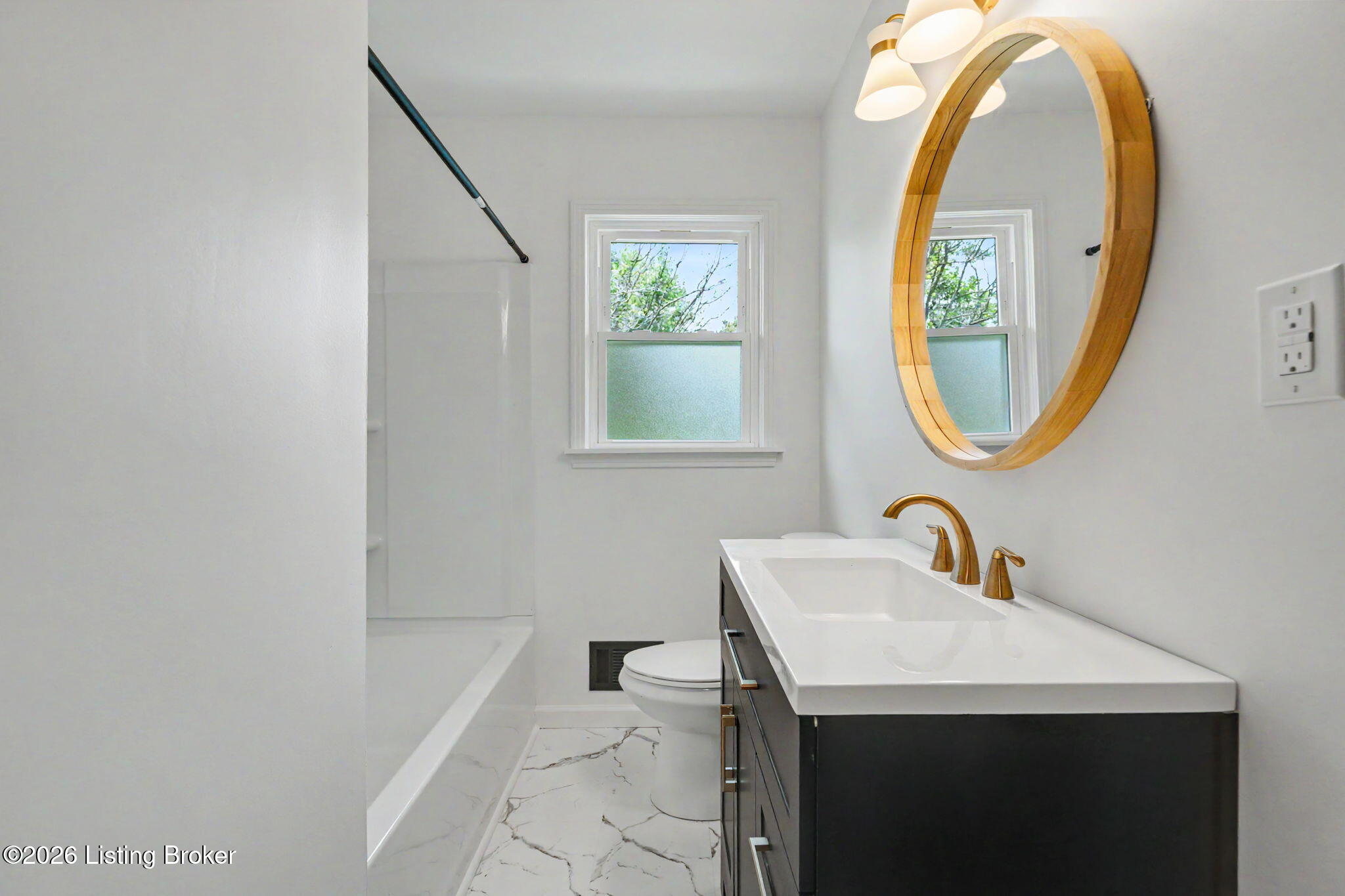 2412 Waco Ct