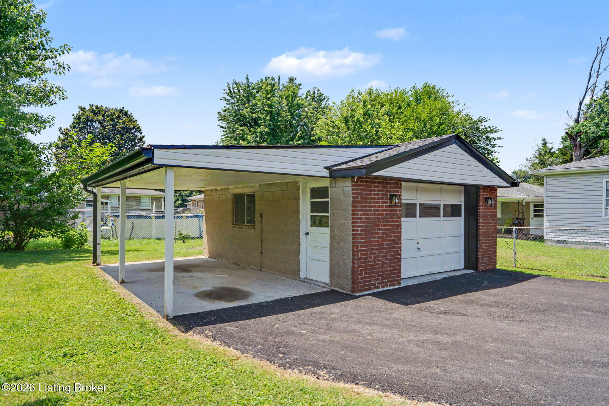 2412 Waco Ct