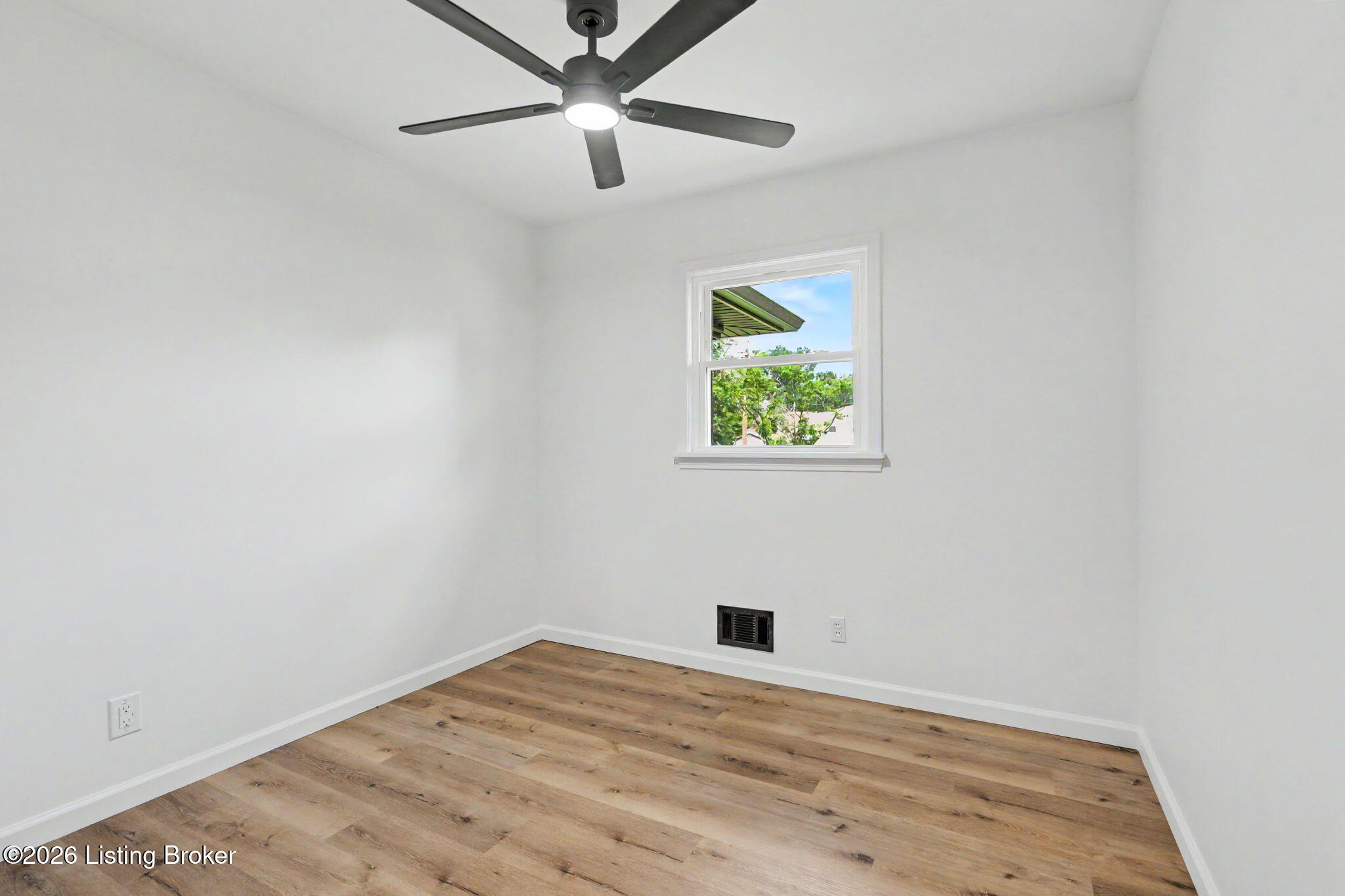 2412 Waco Ct
