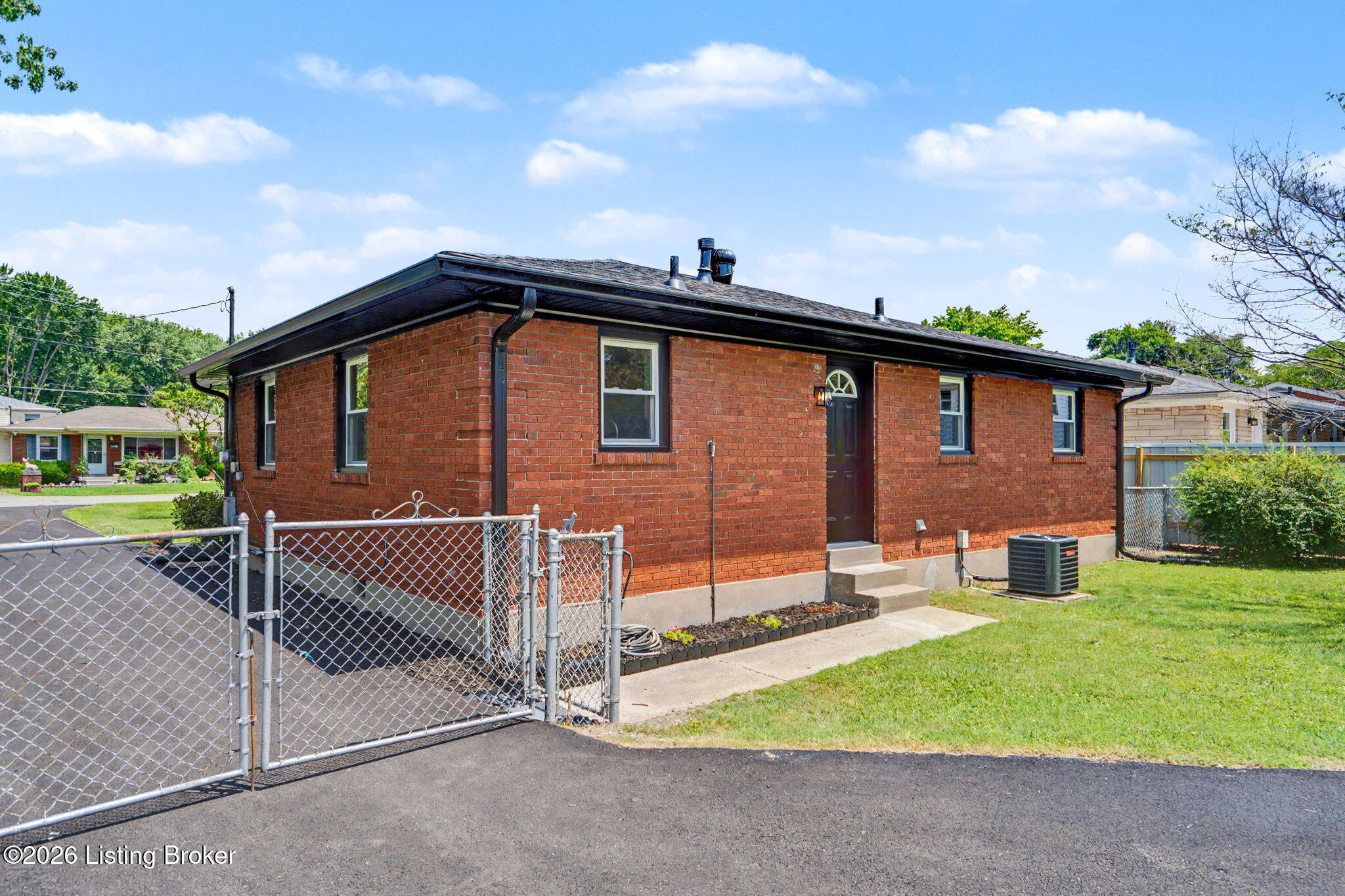 2412 Waco Ct