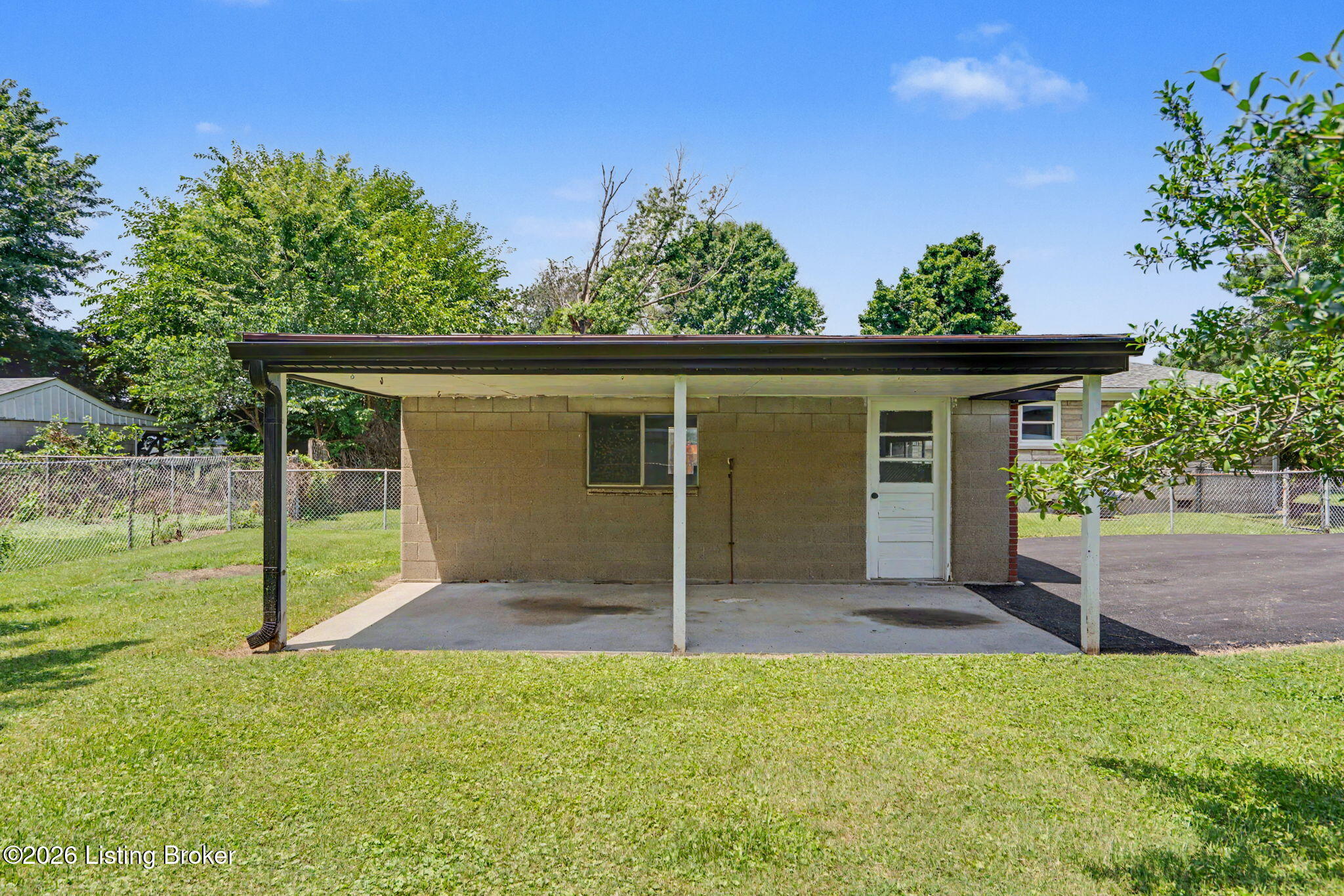 2412 Waco Ct