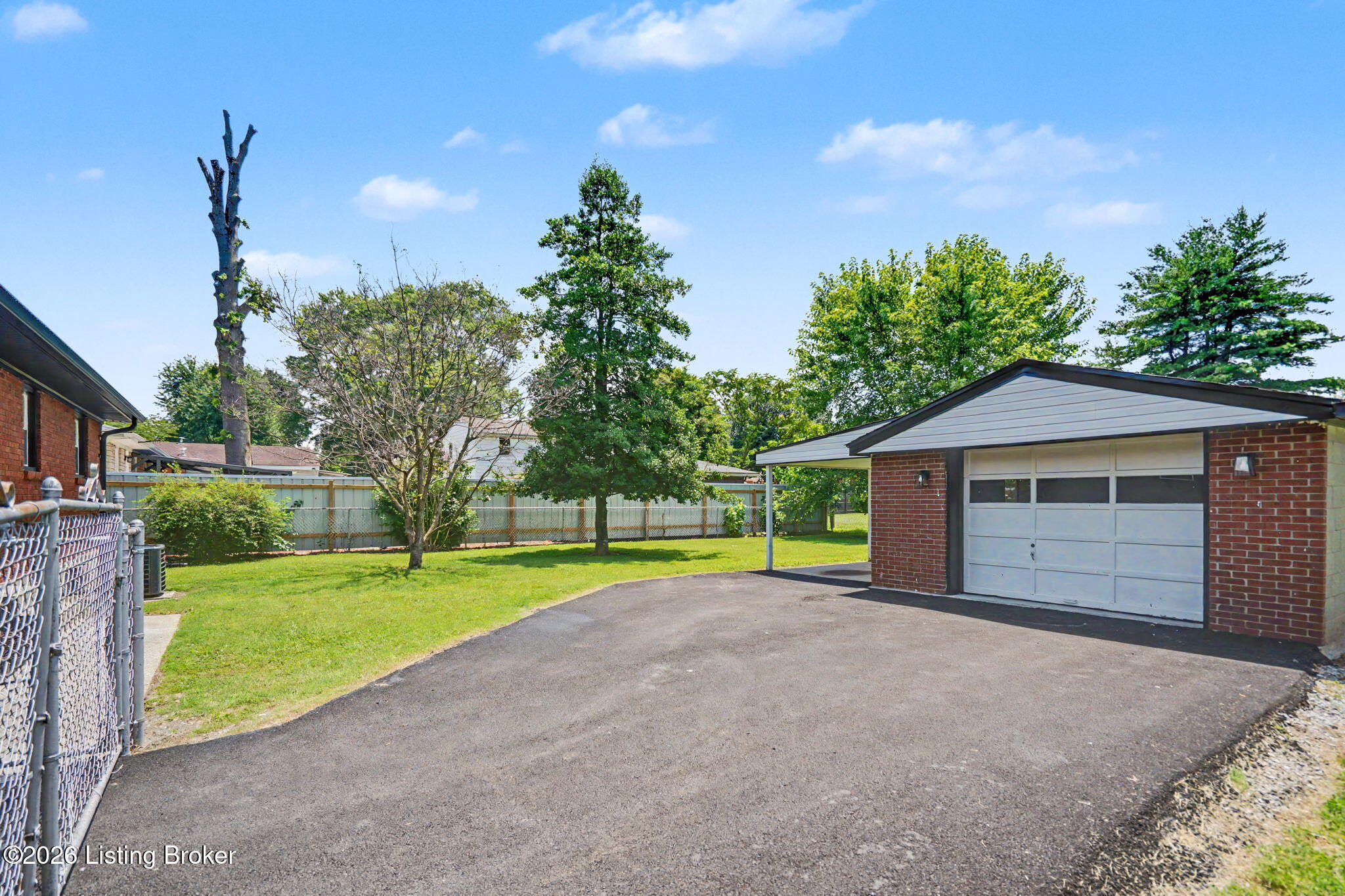 2412 Waco Ct