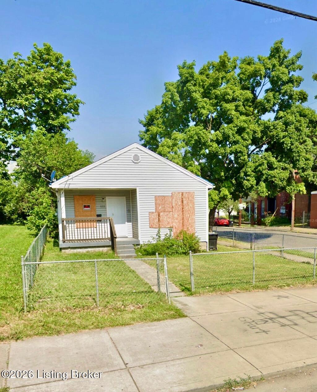 634 S 26th St