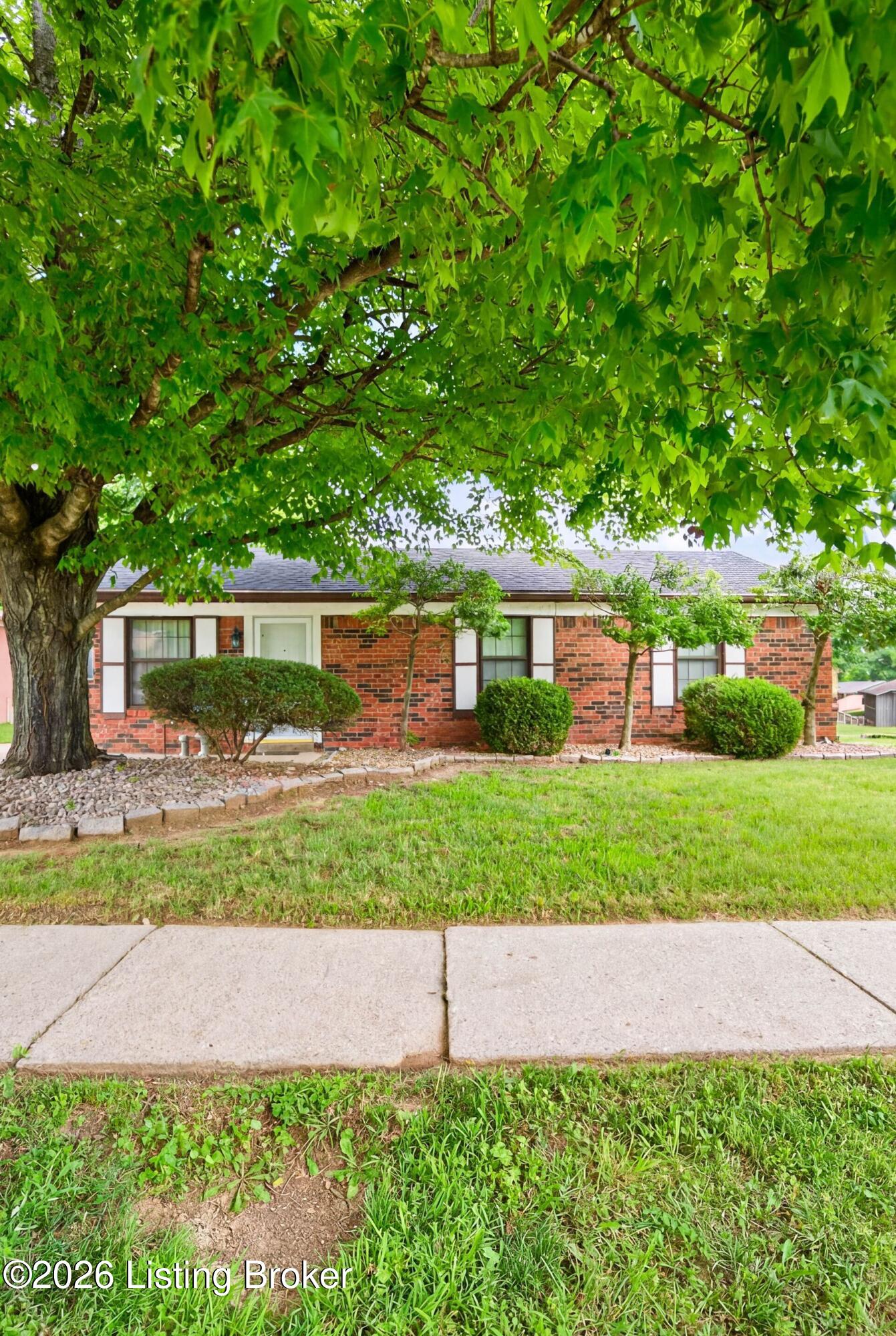 6017 Crossbeak Ct
