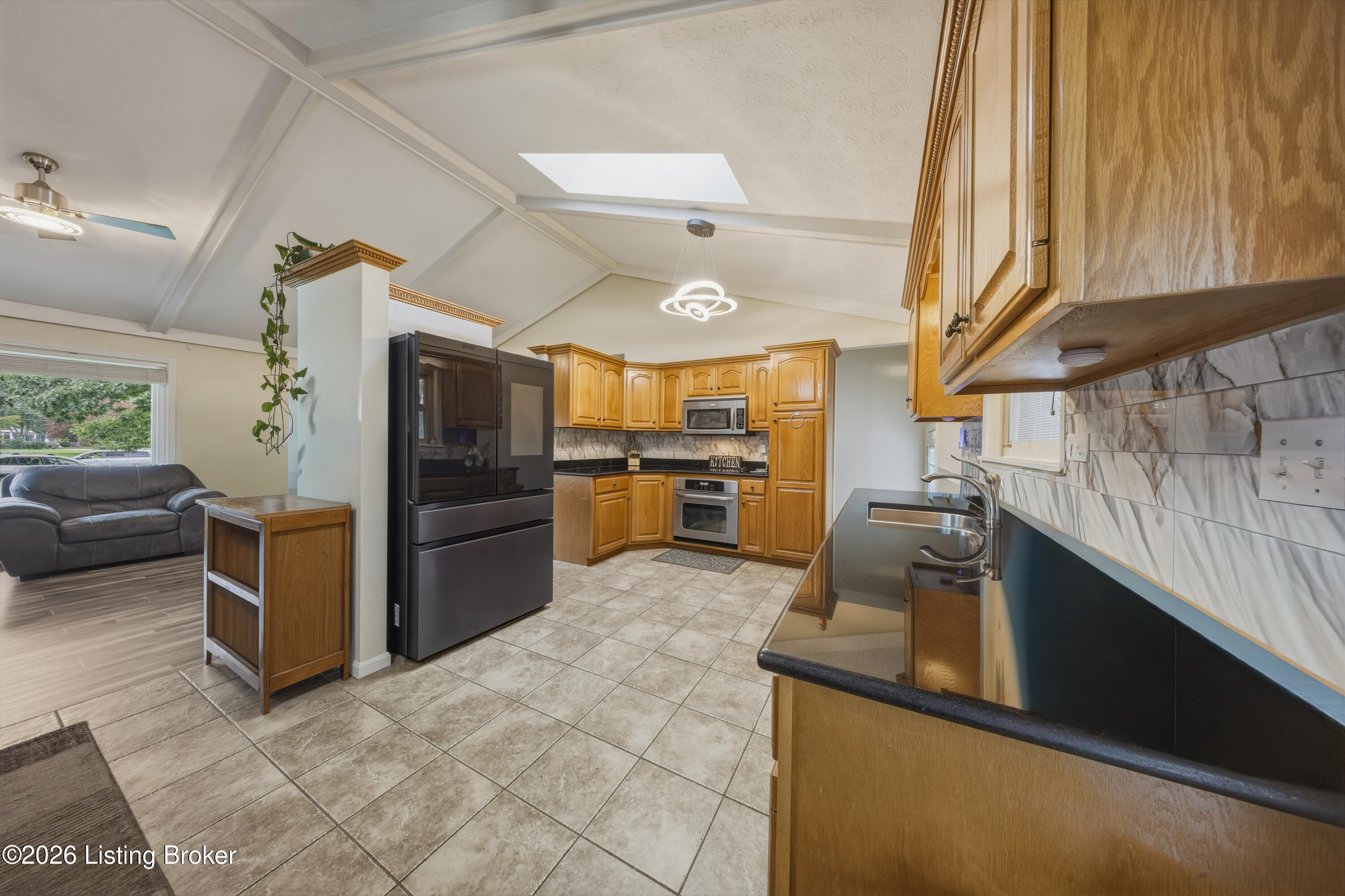 128 Erikas Ct