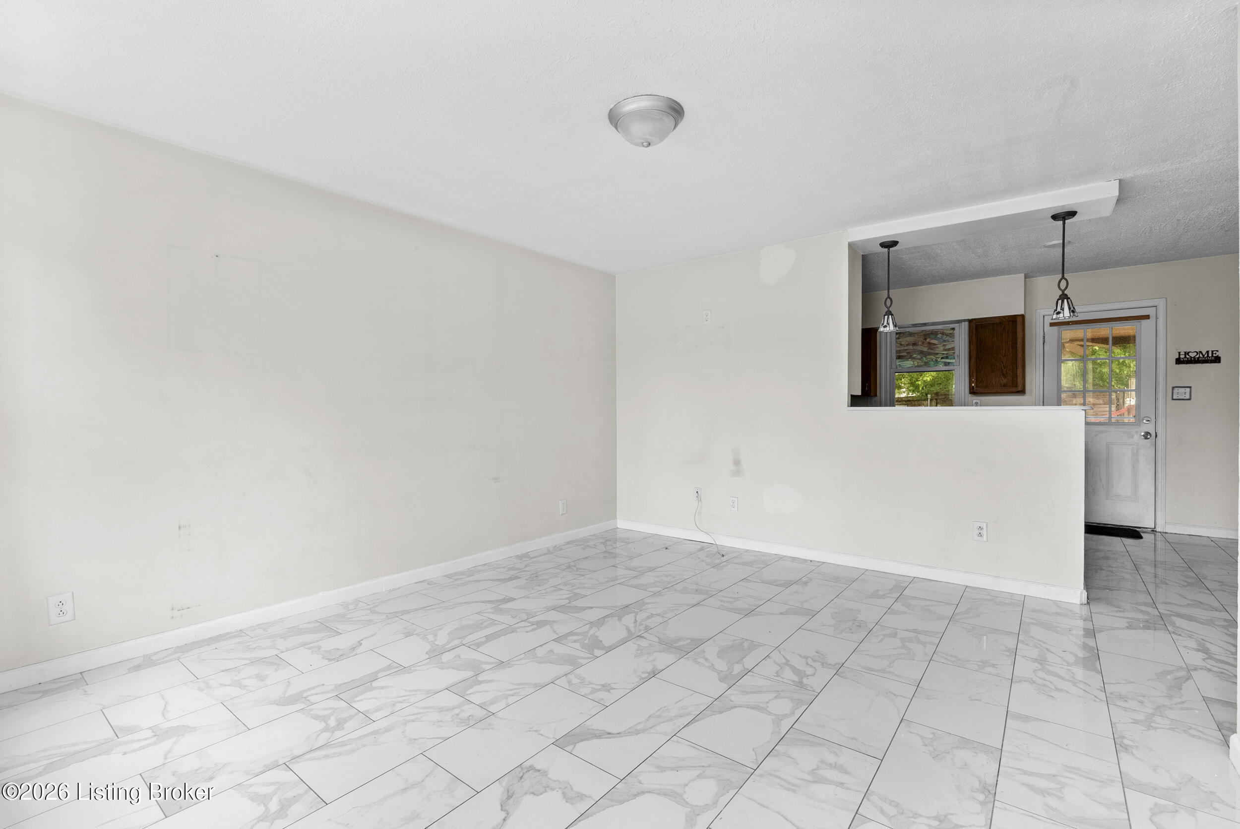 5611 Ailanthus Trail