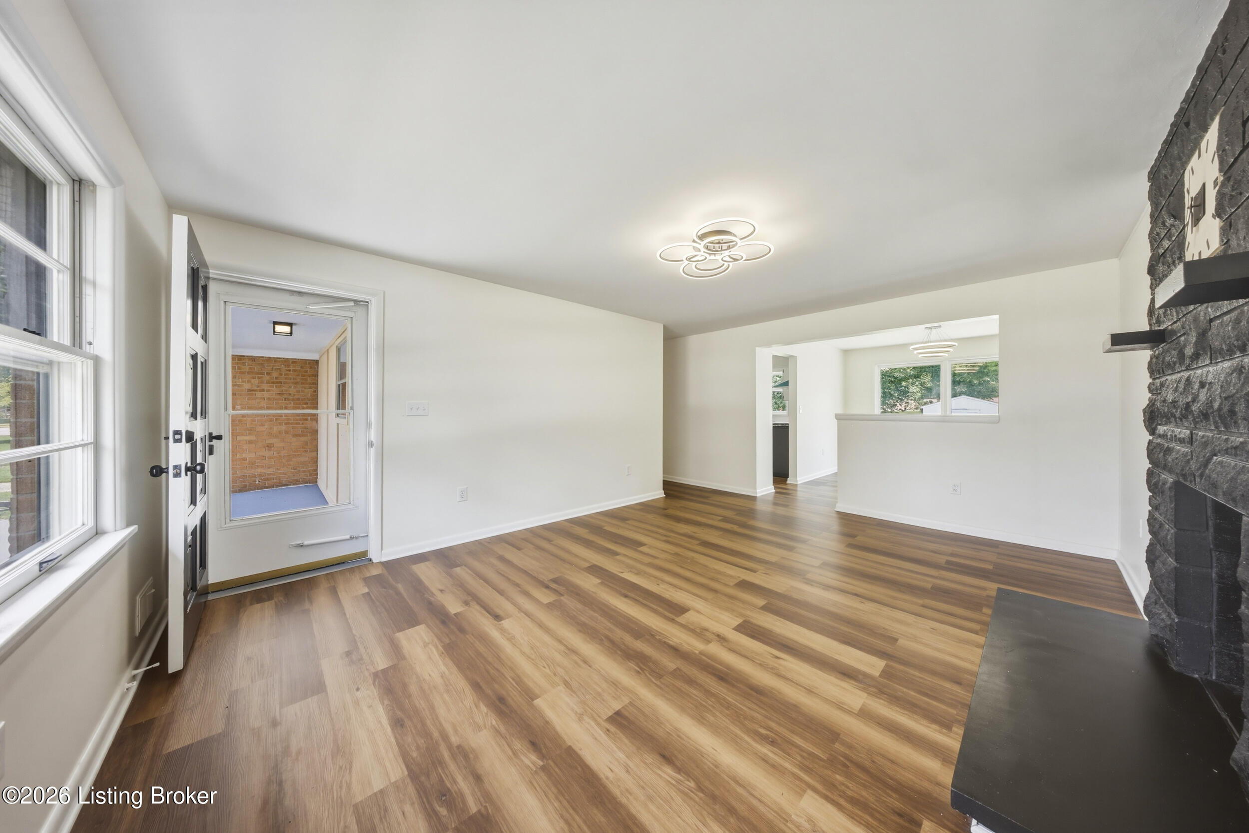 4105 Burrell Dr