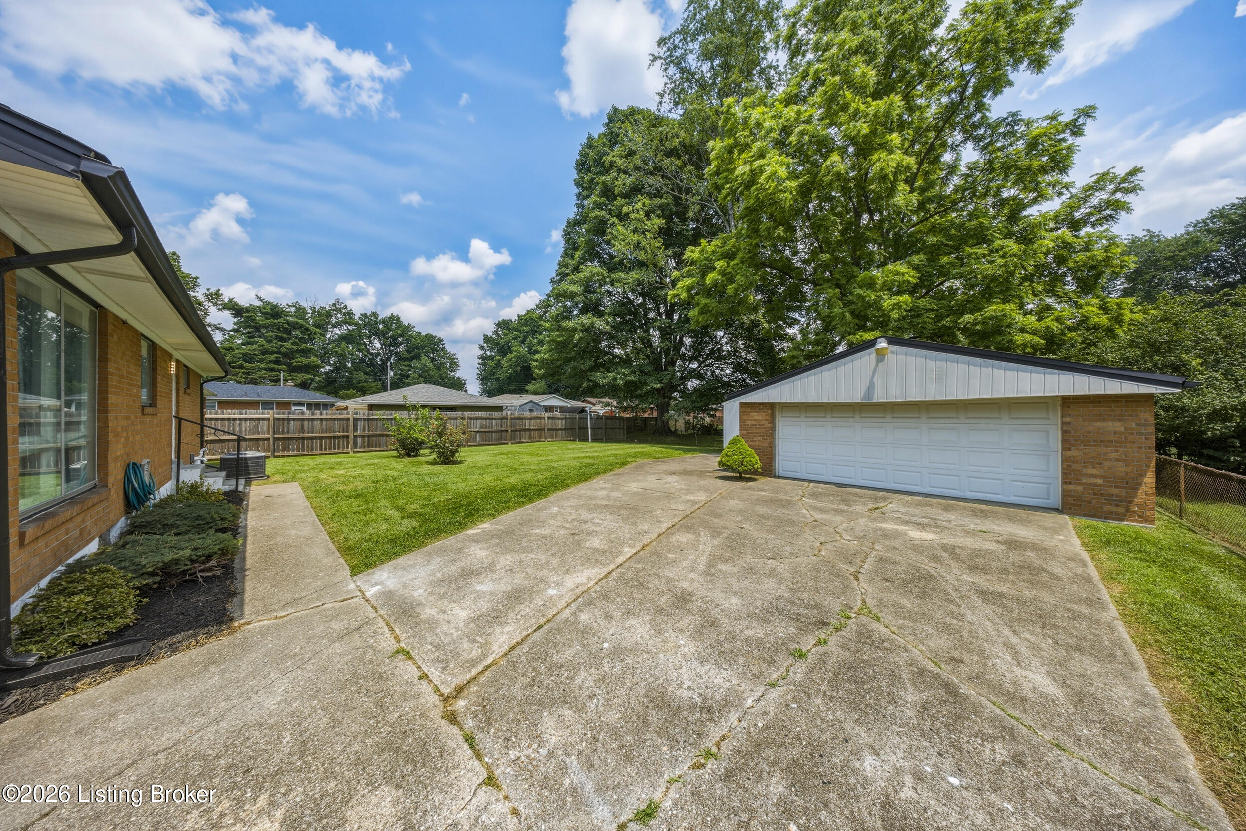 4105 Burrell Dr