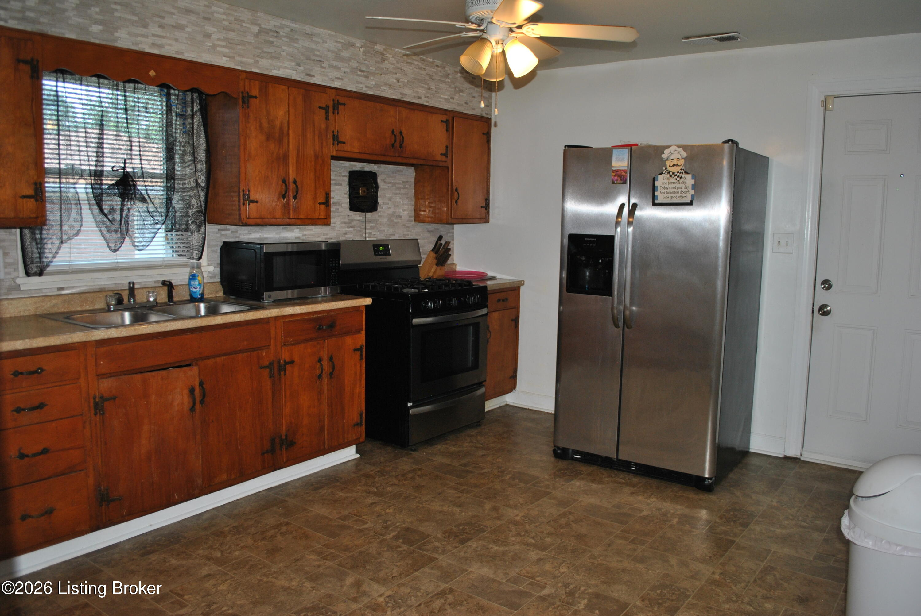 2227 Mary Catherine Dr
