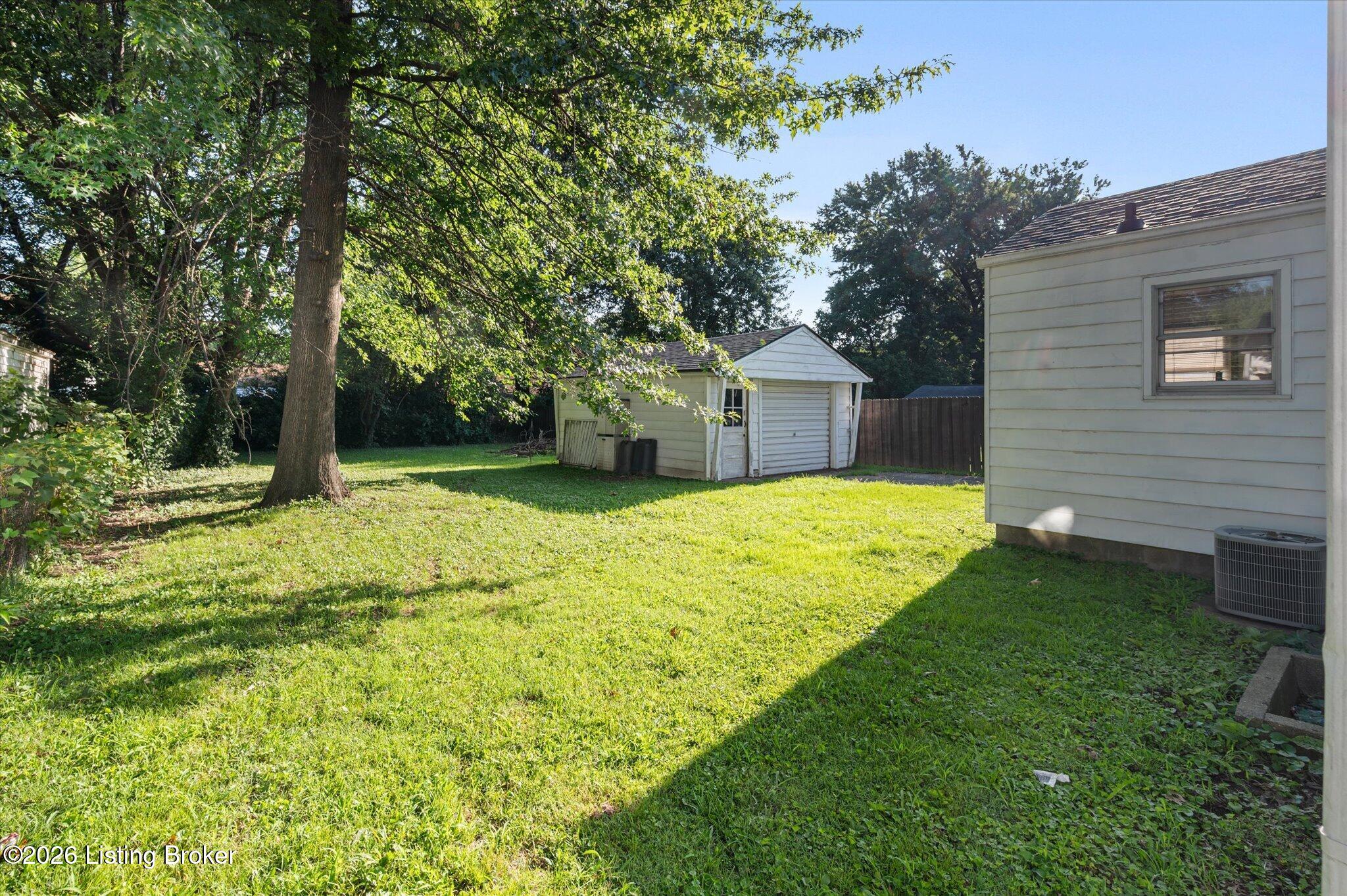 1721 Glenview Pl