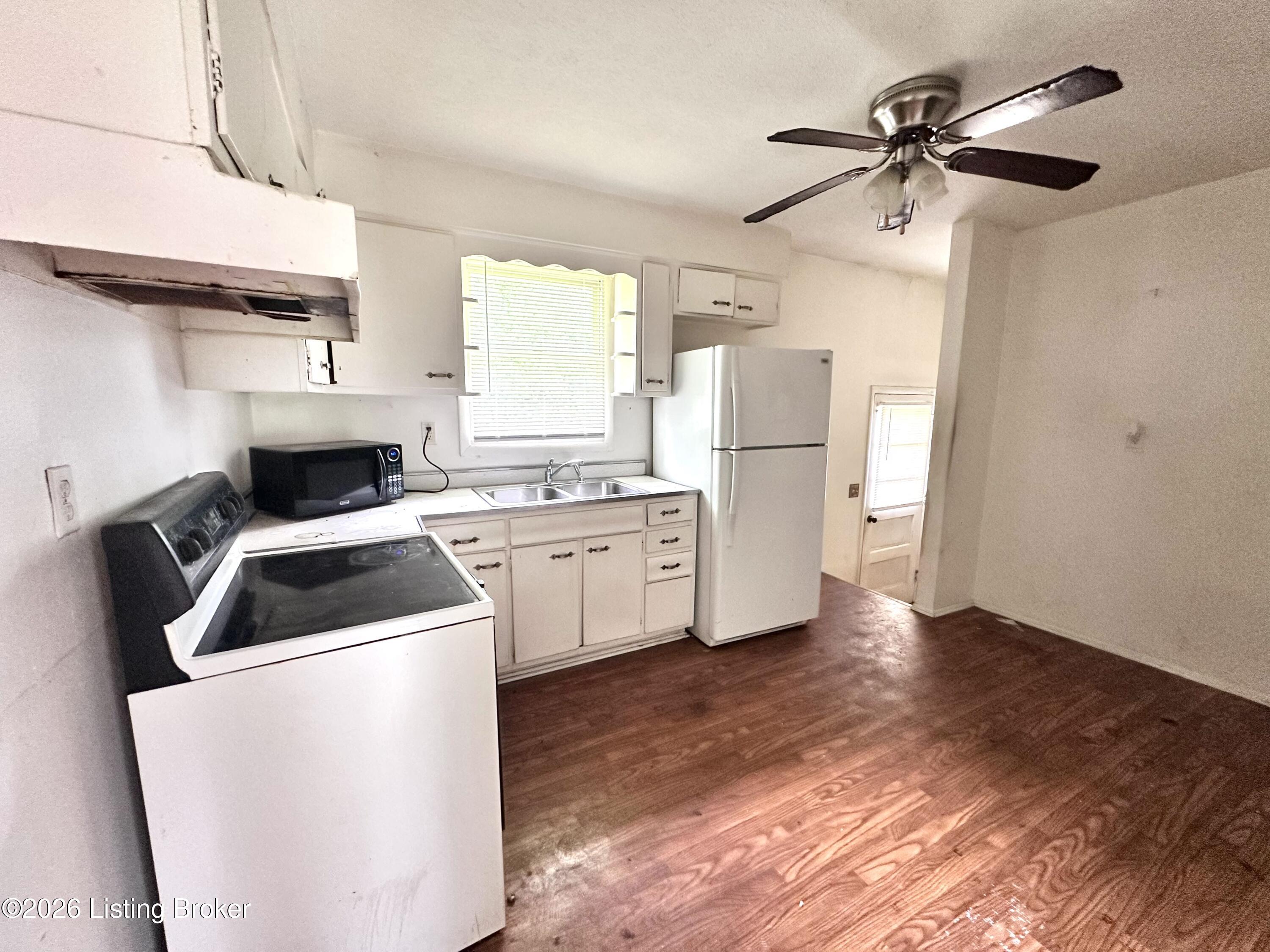 2506 Adrienne Way