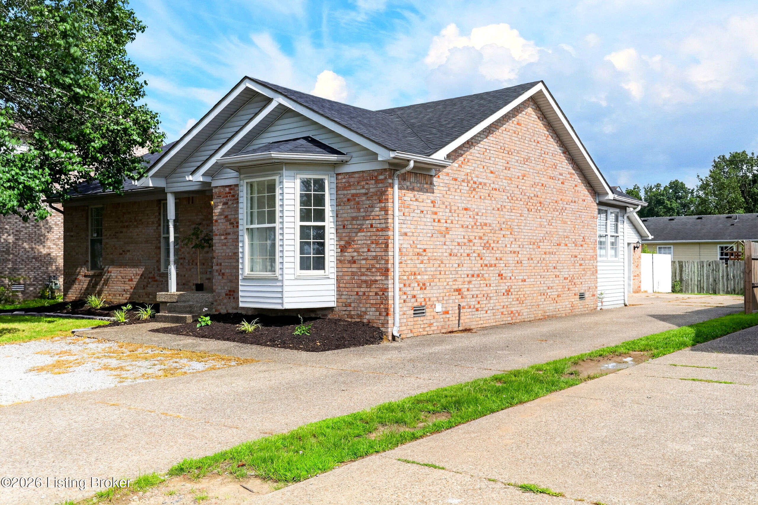 651 Beech Grove Rd