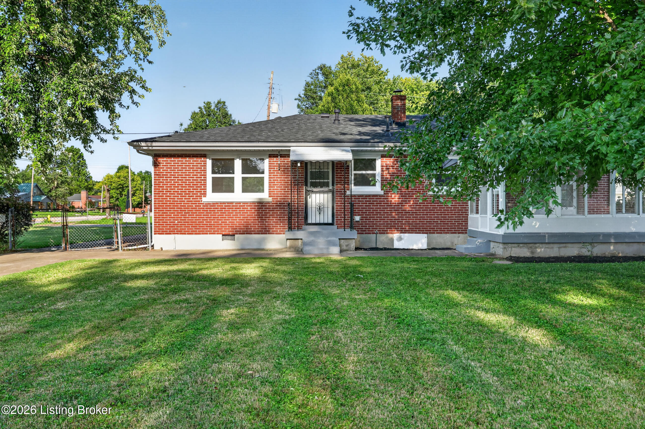 5125 Emerald Dr