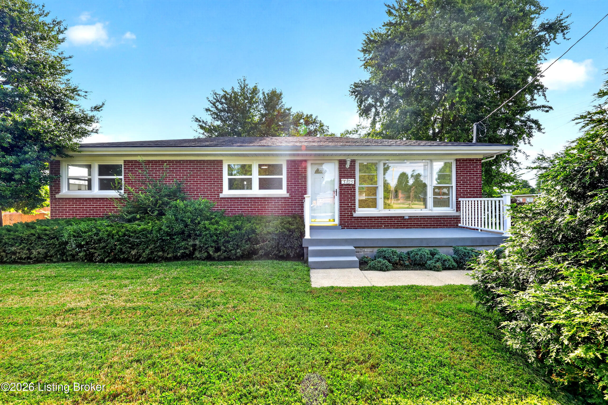 5125 Emerald Dr