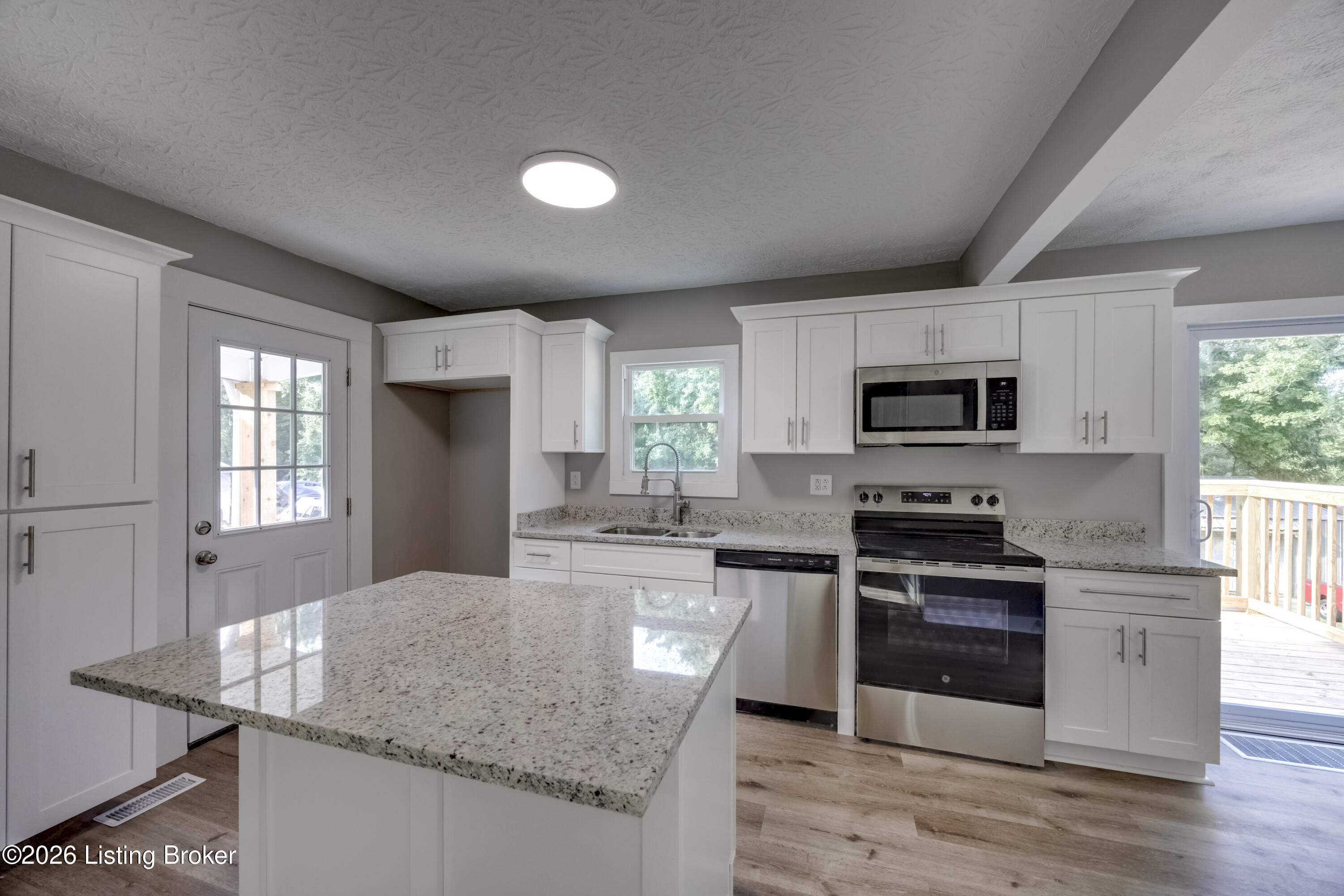 1010 Palatka Rd