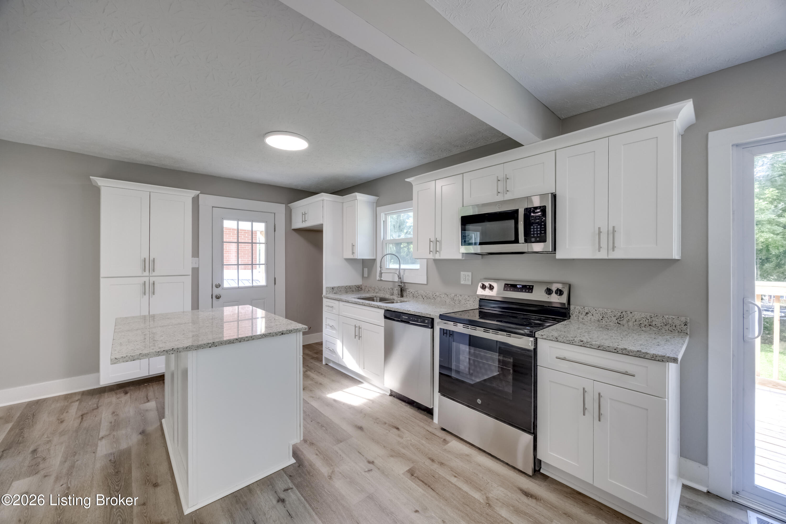 1010 Palatka Rd