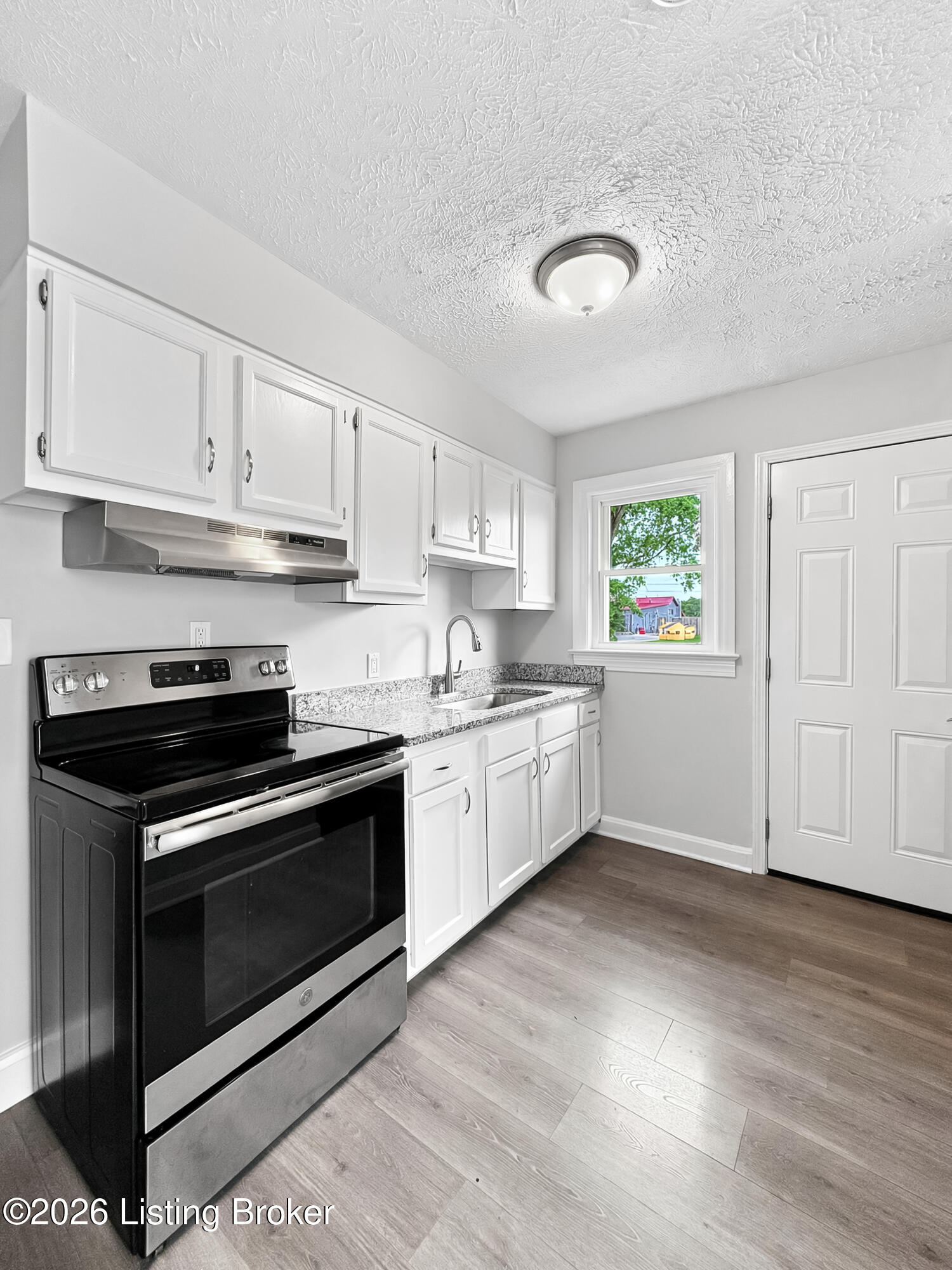 10407 Villa Dr