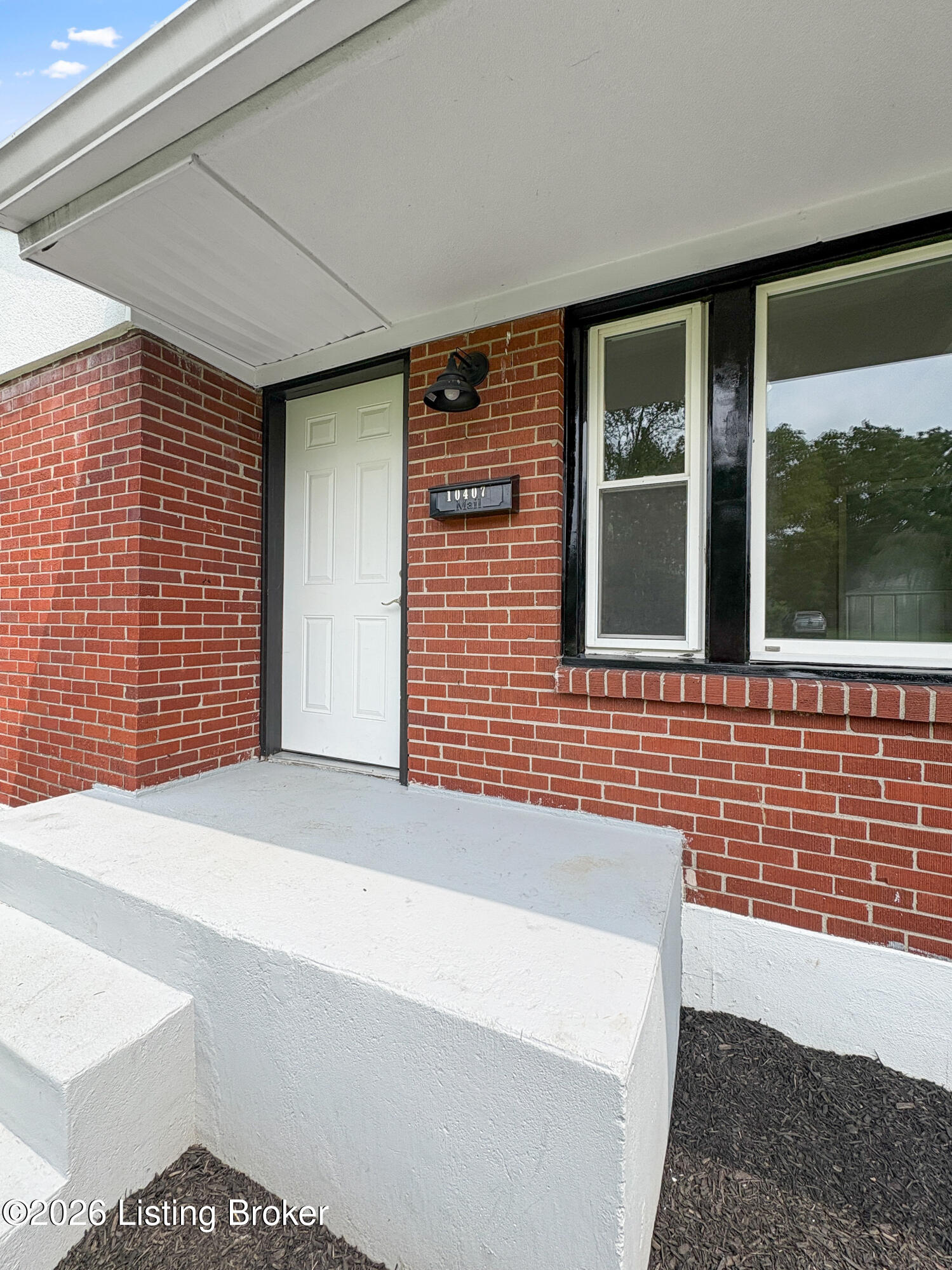 10407 Villa Dr