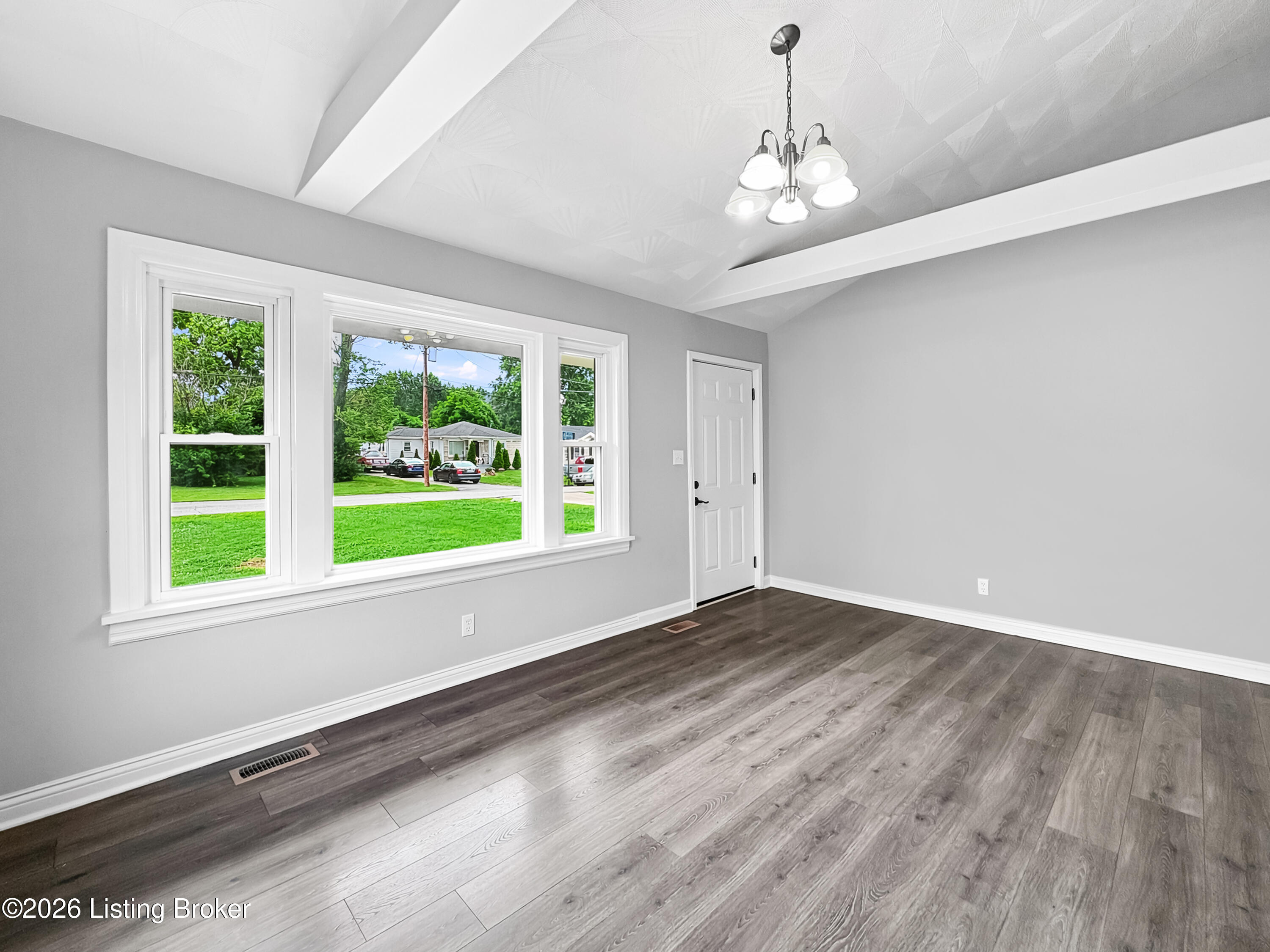 10407 Villa Dr