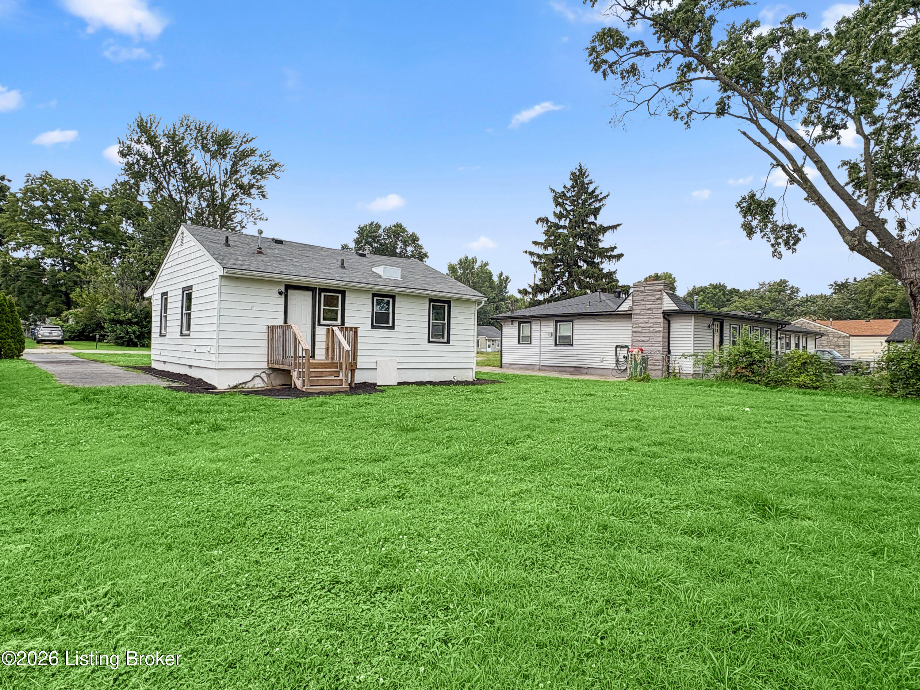 10407 Villa Dr