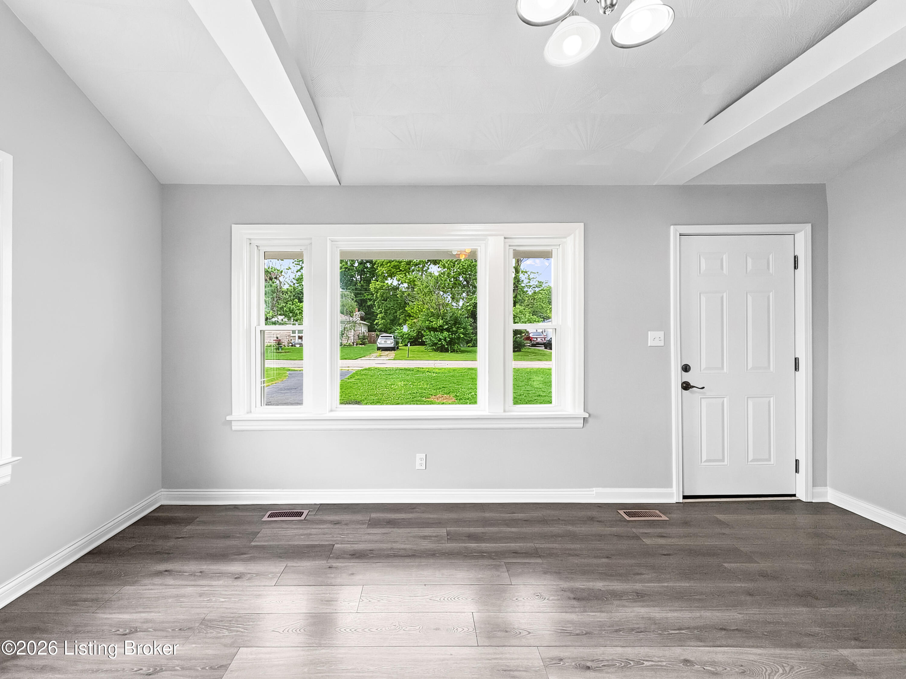 10407 Villa Dr