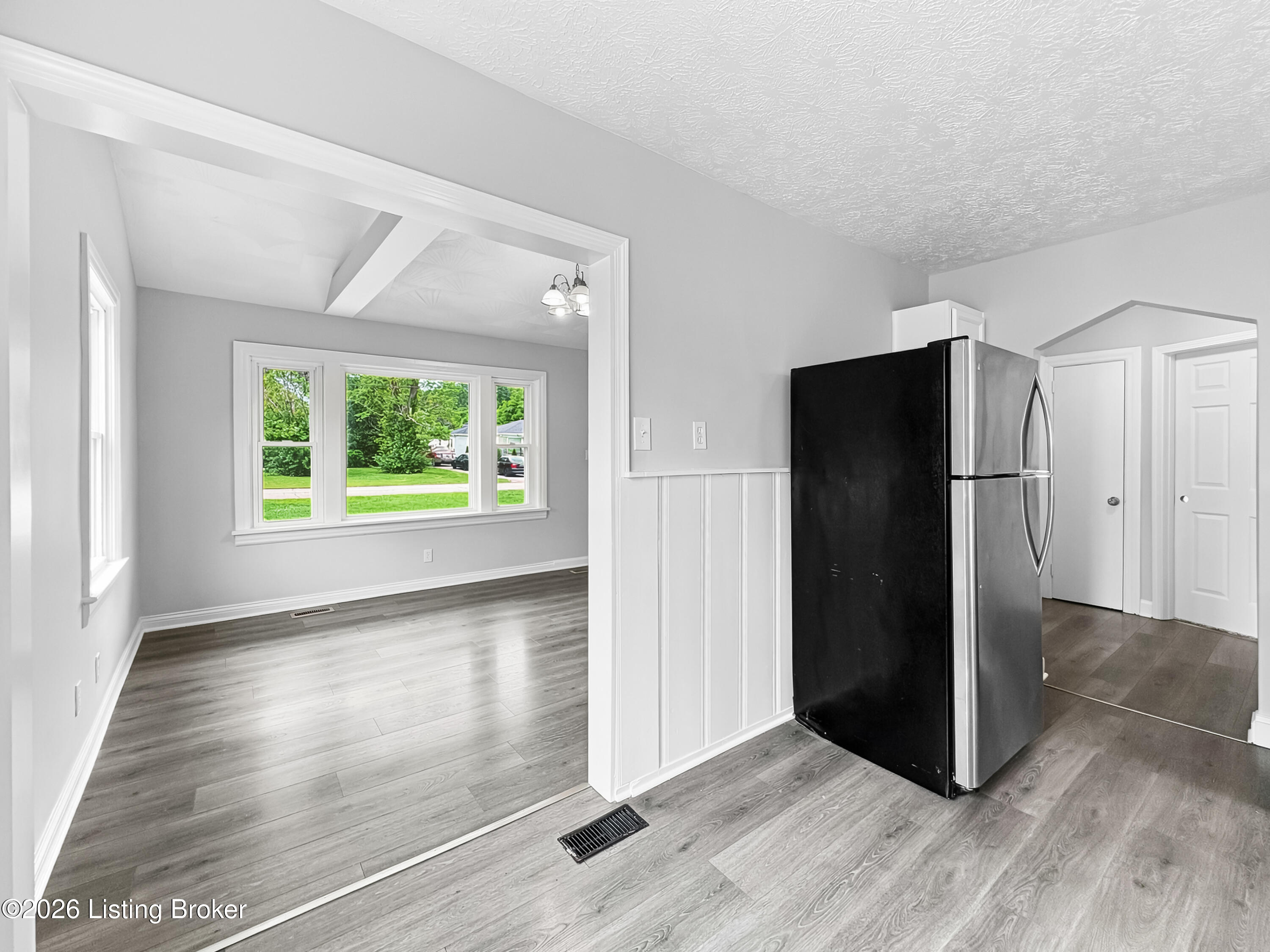 10407 Villa Dr