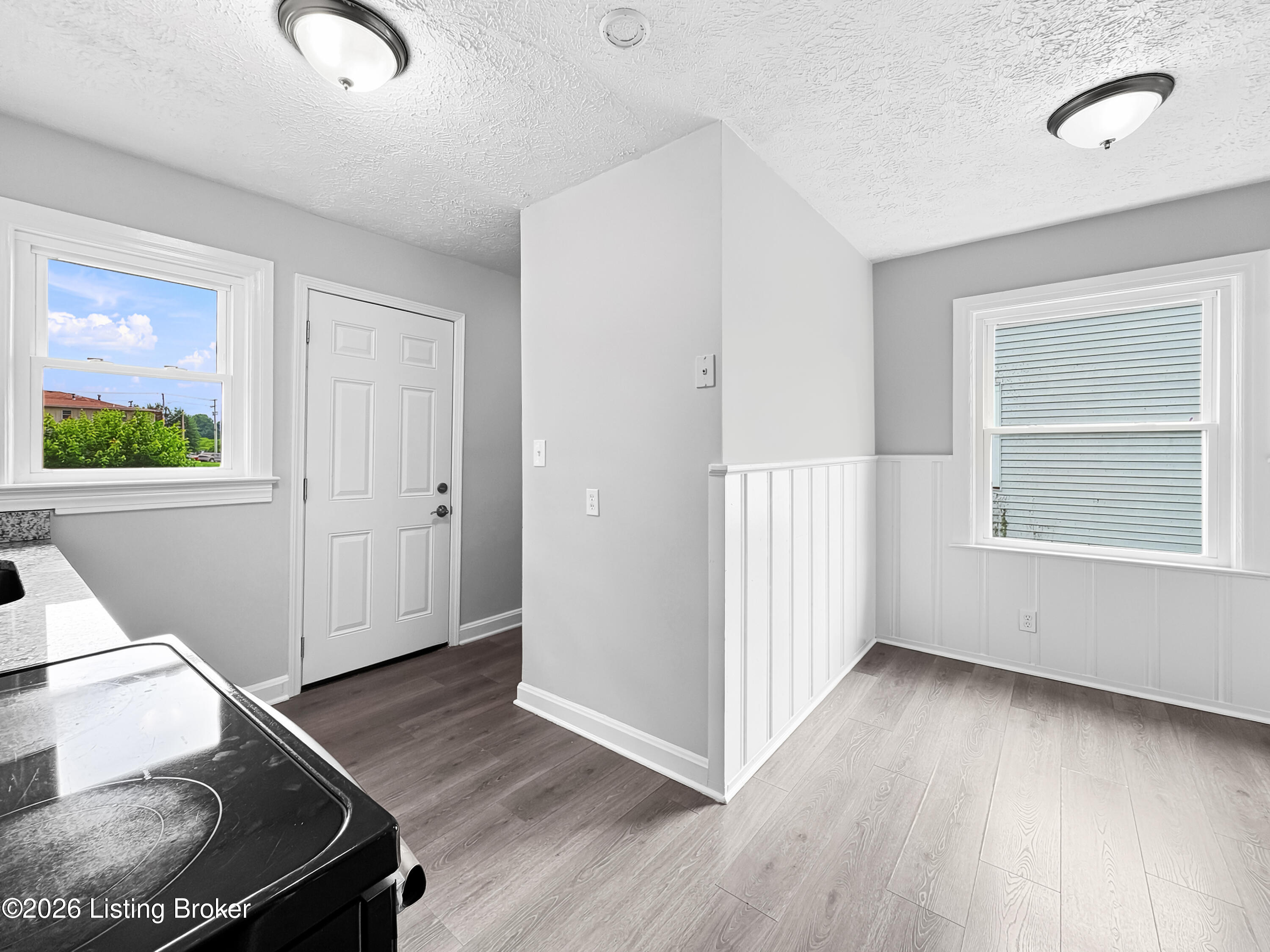 10407 Villa Dr