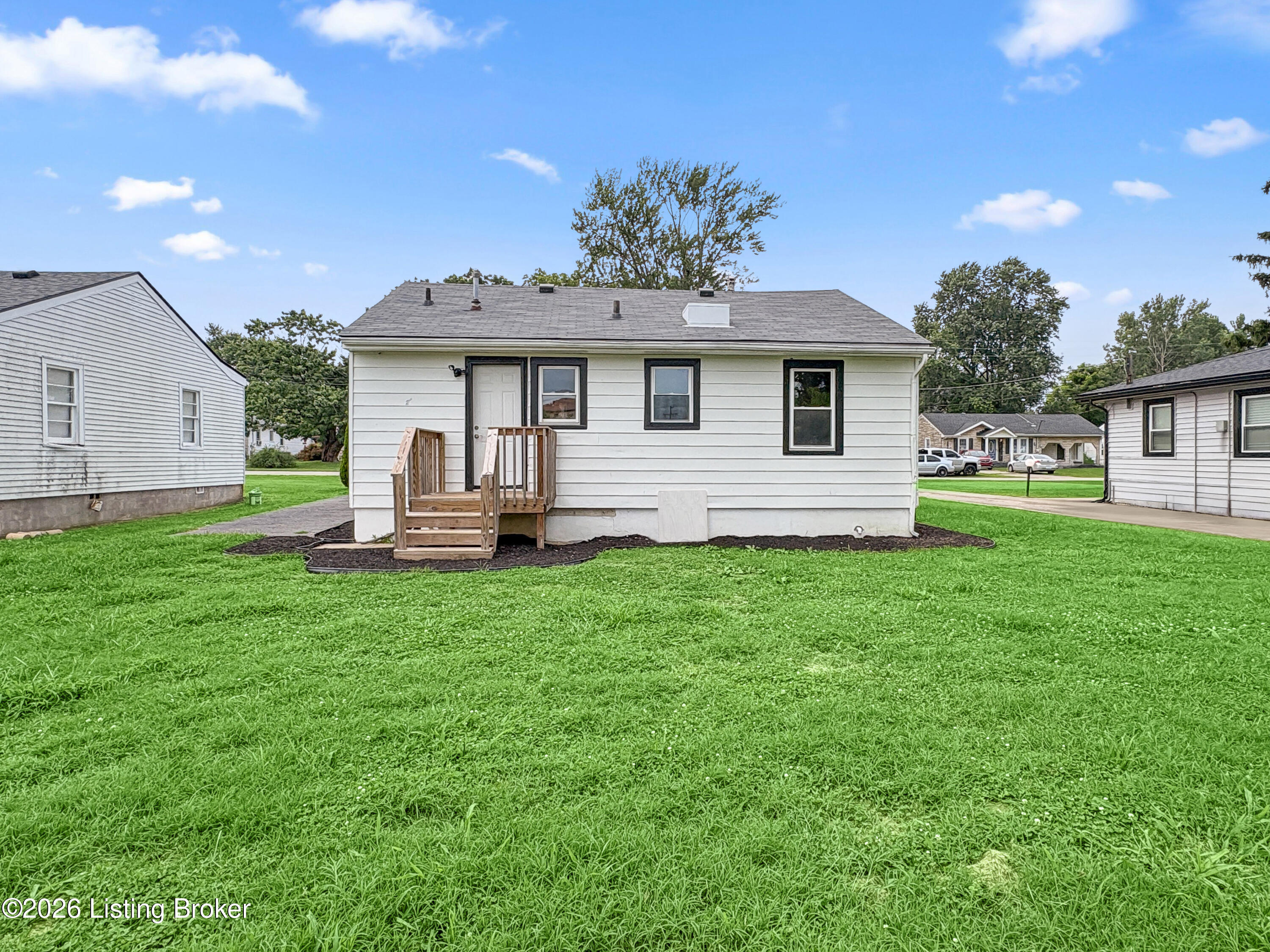 10407 Villa Dr