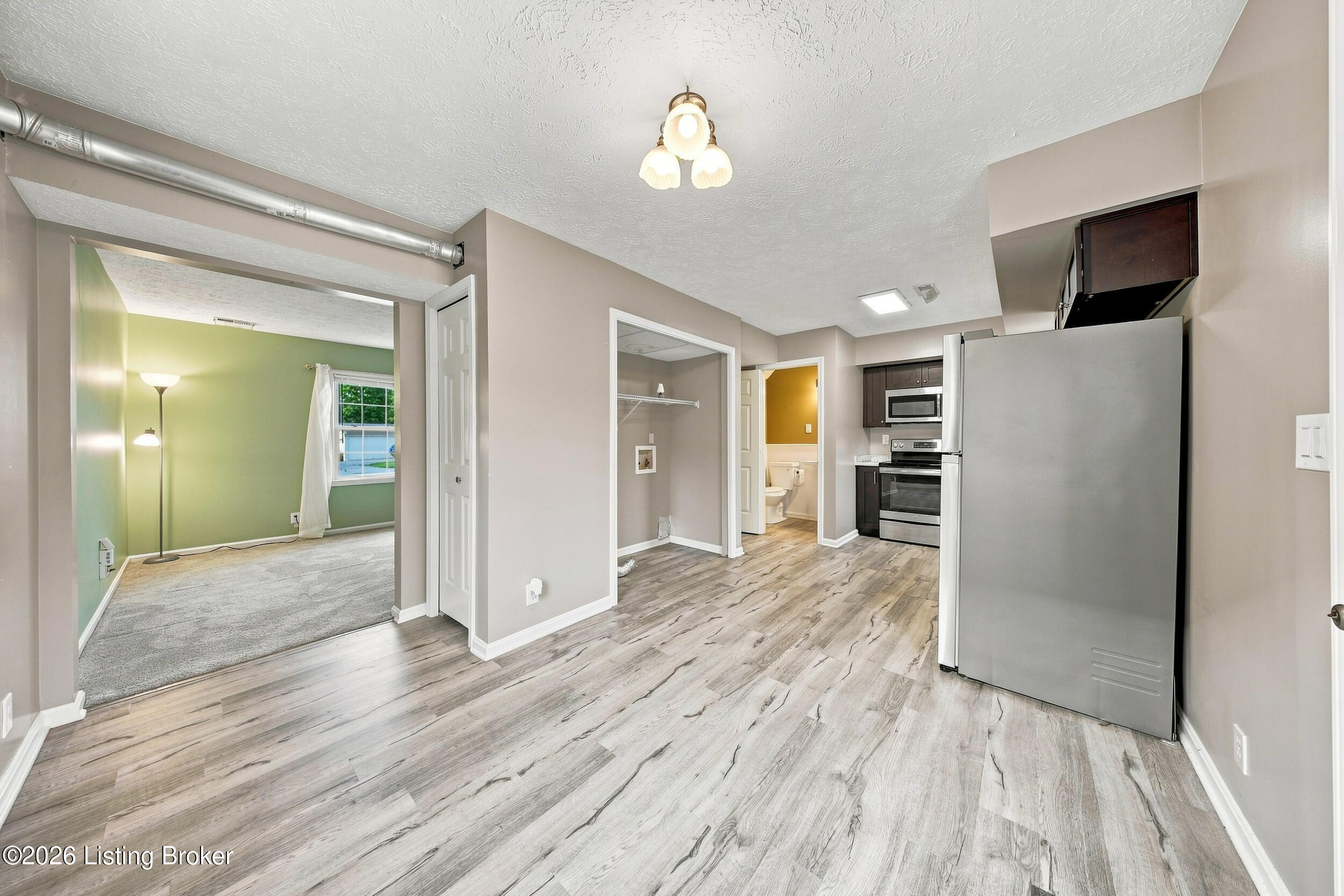 8319 Damascus Cir