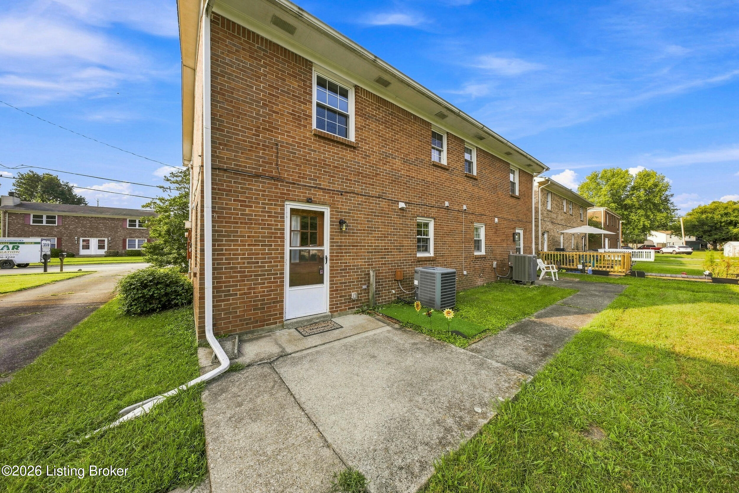 8319 Damascus Cir