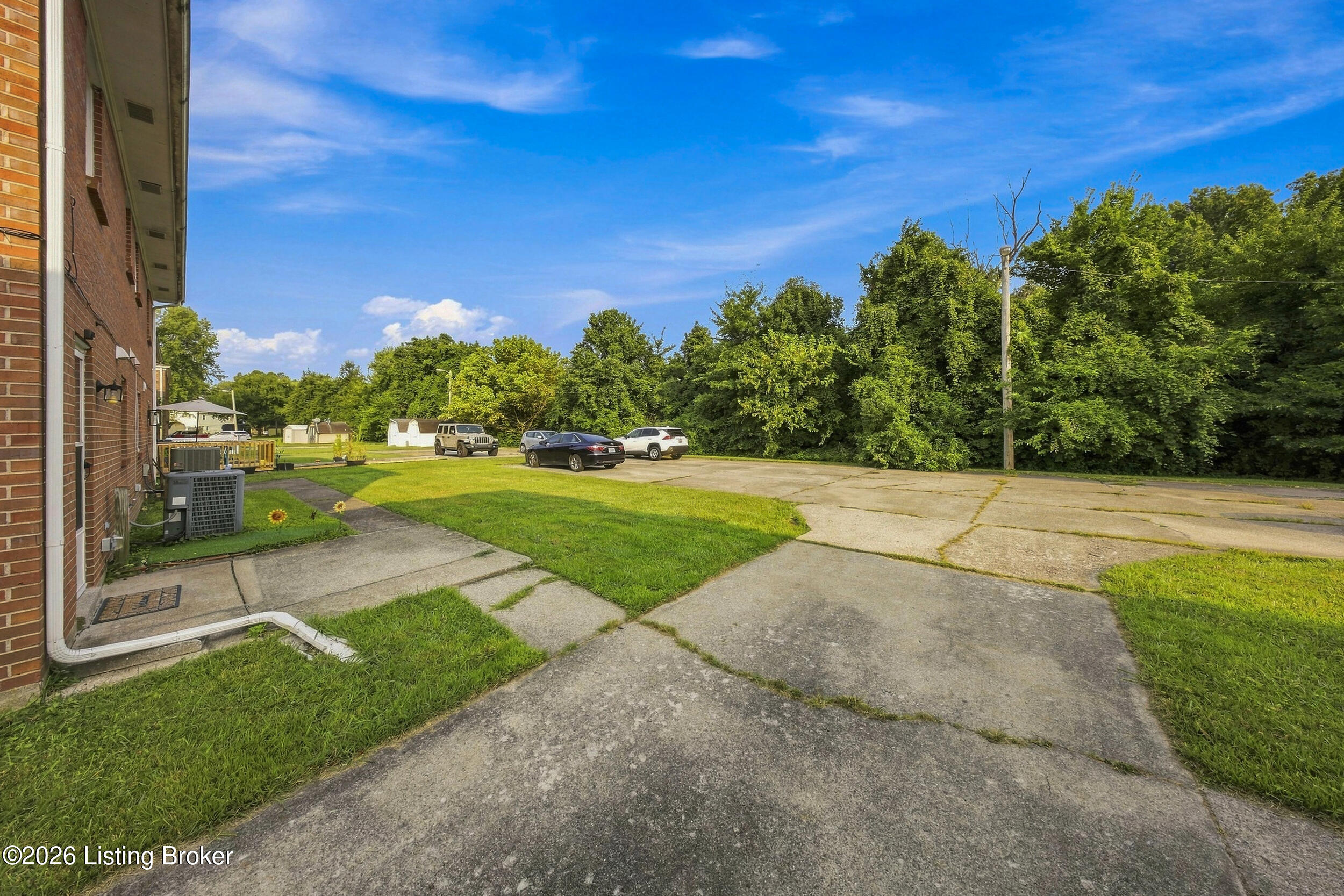 8319 Damascus Cir