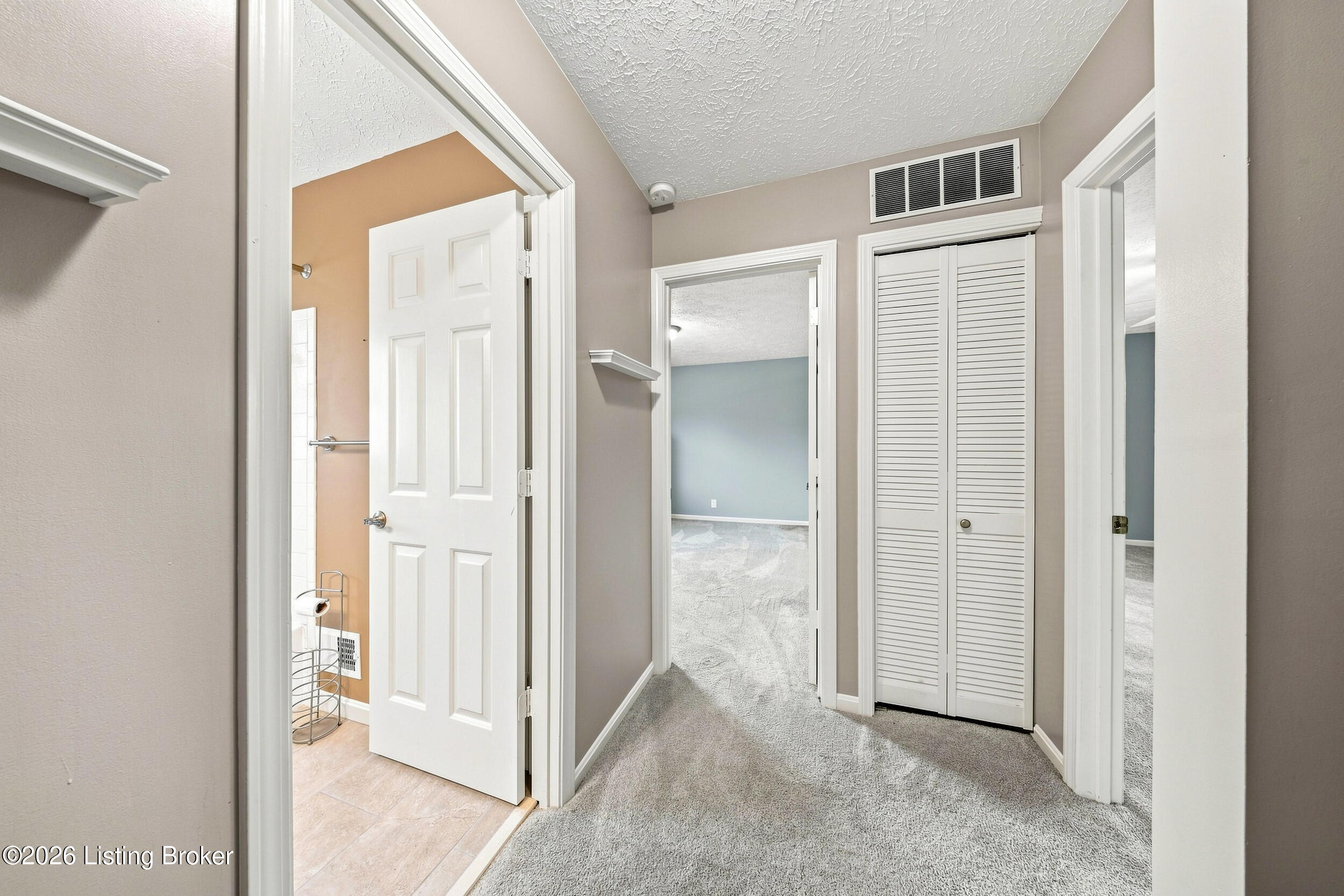 8319 Damascus Cir