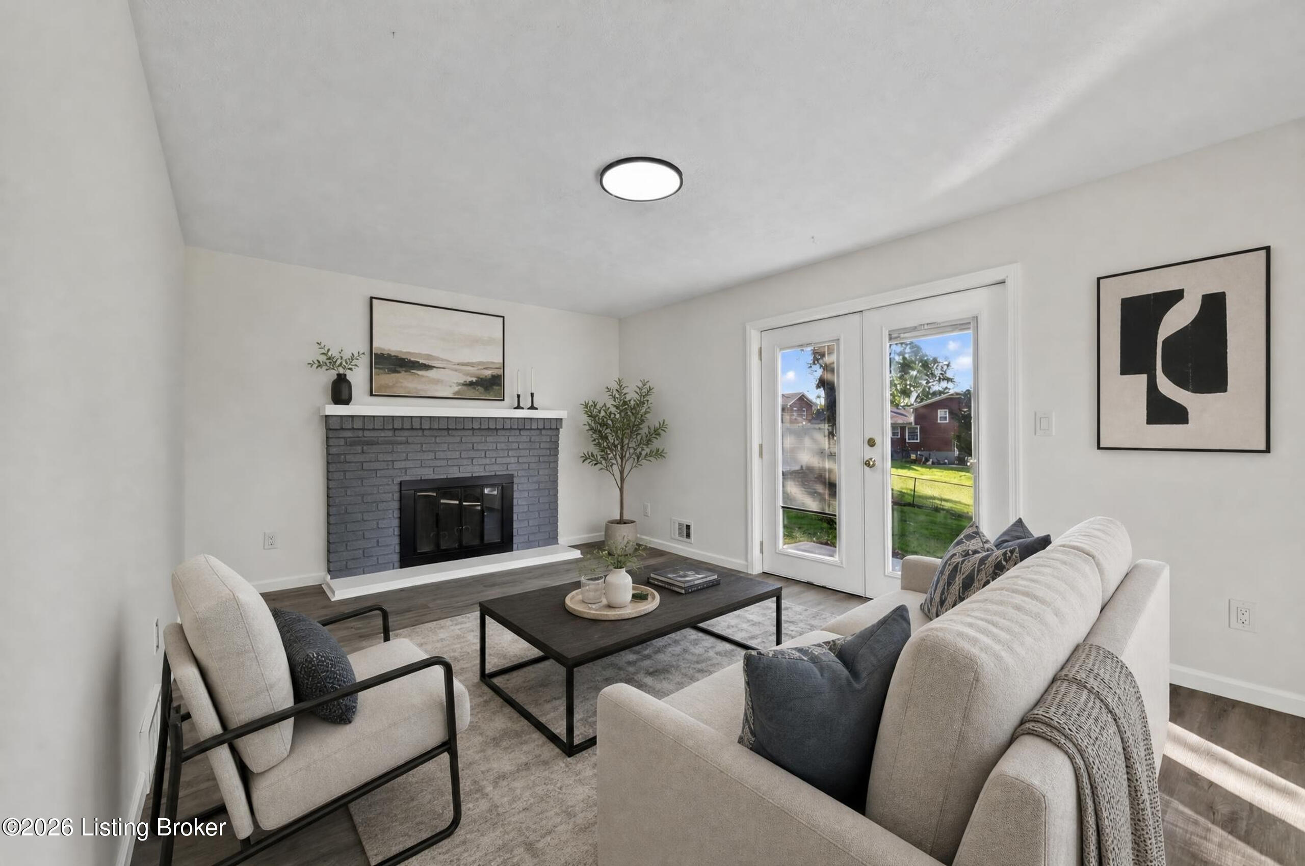 1423 Hobart Dr