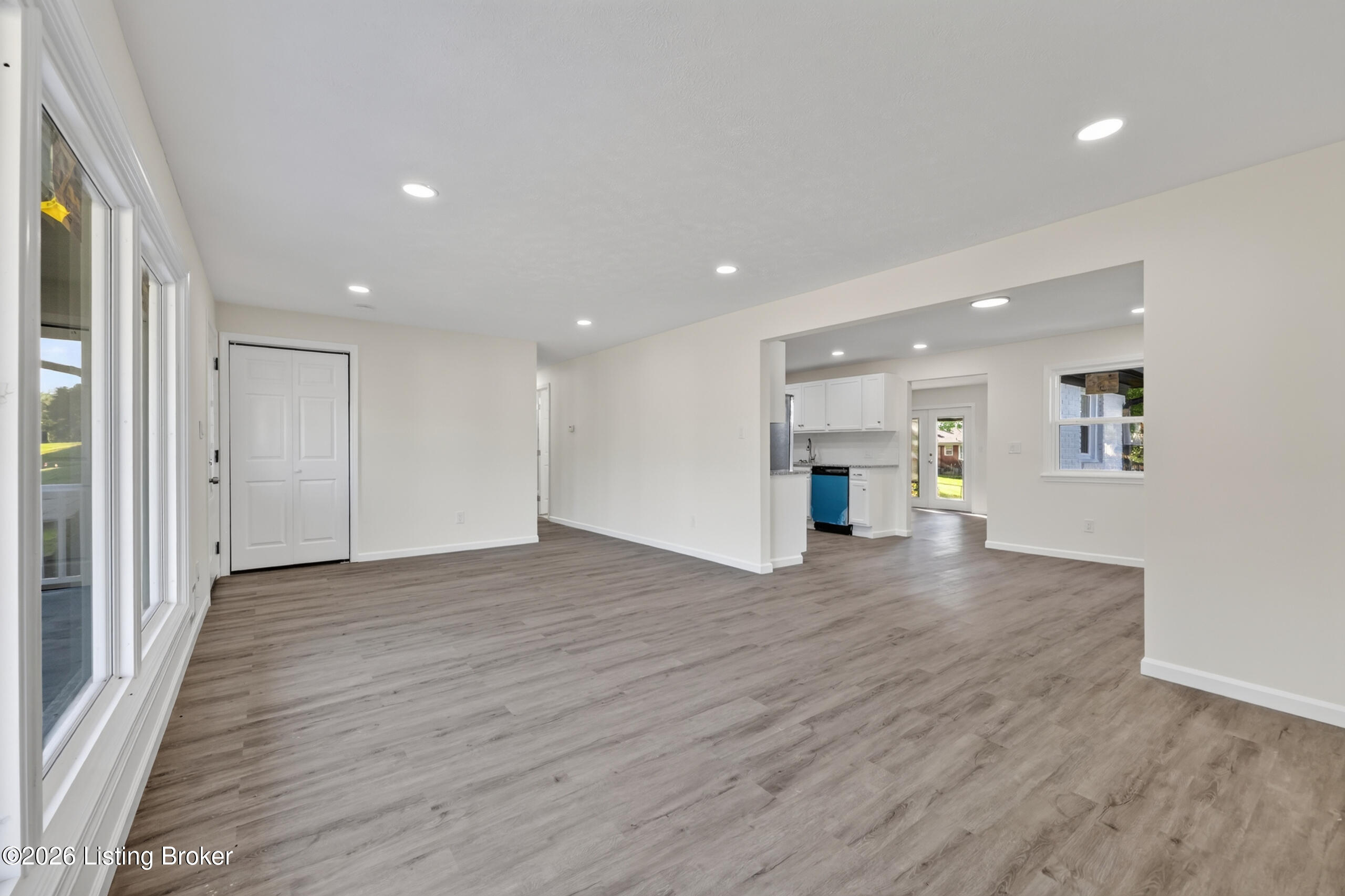1423 Hobart Dr