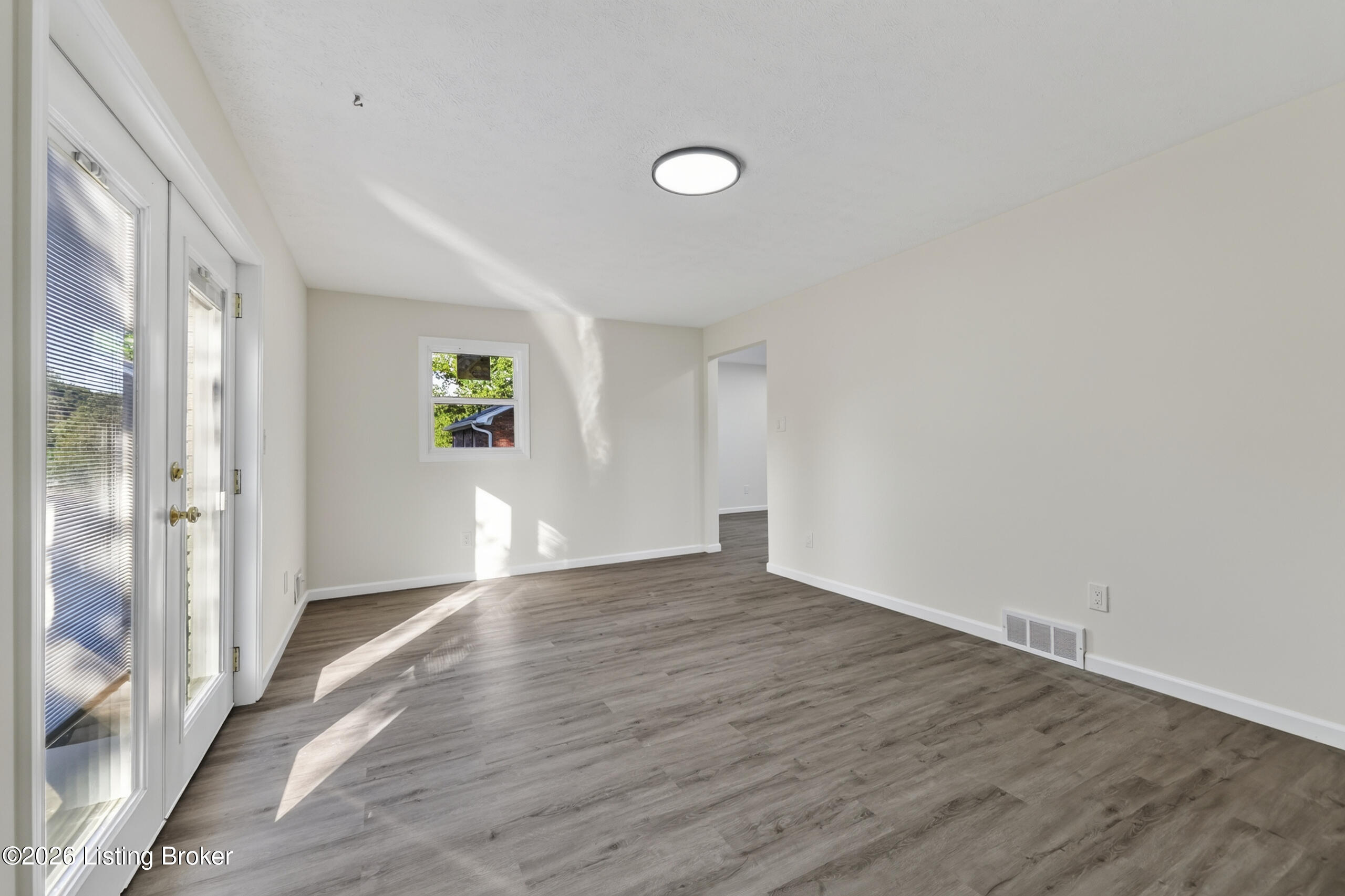 1423 Hobart Dr