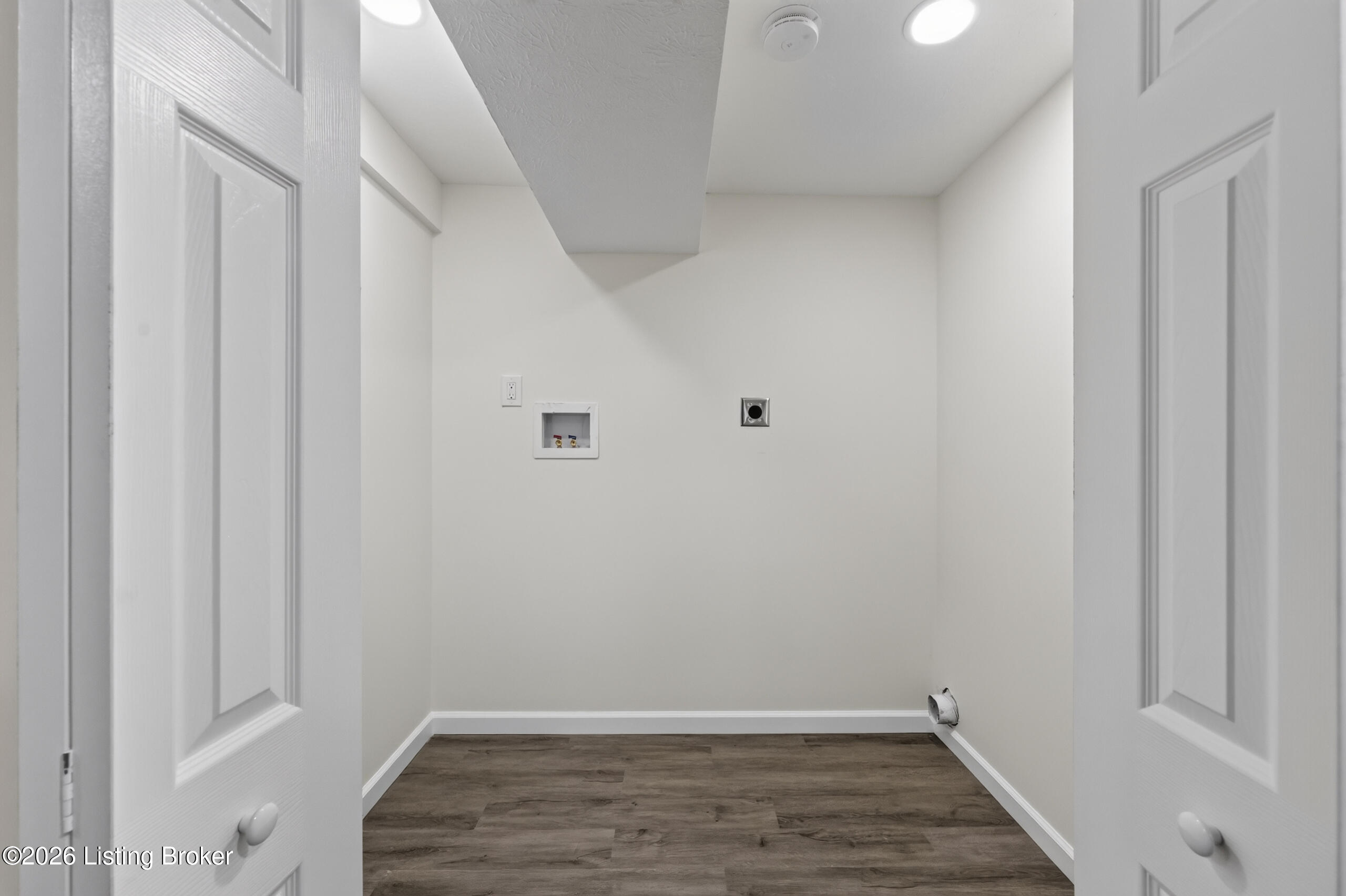 1423 Hobart Dr