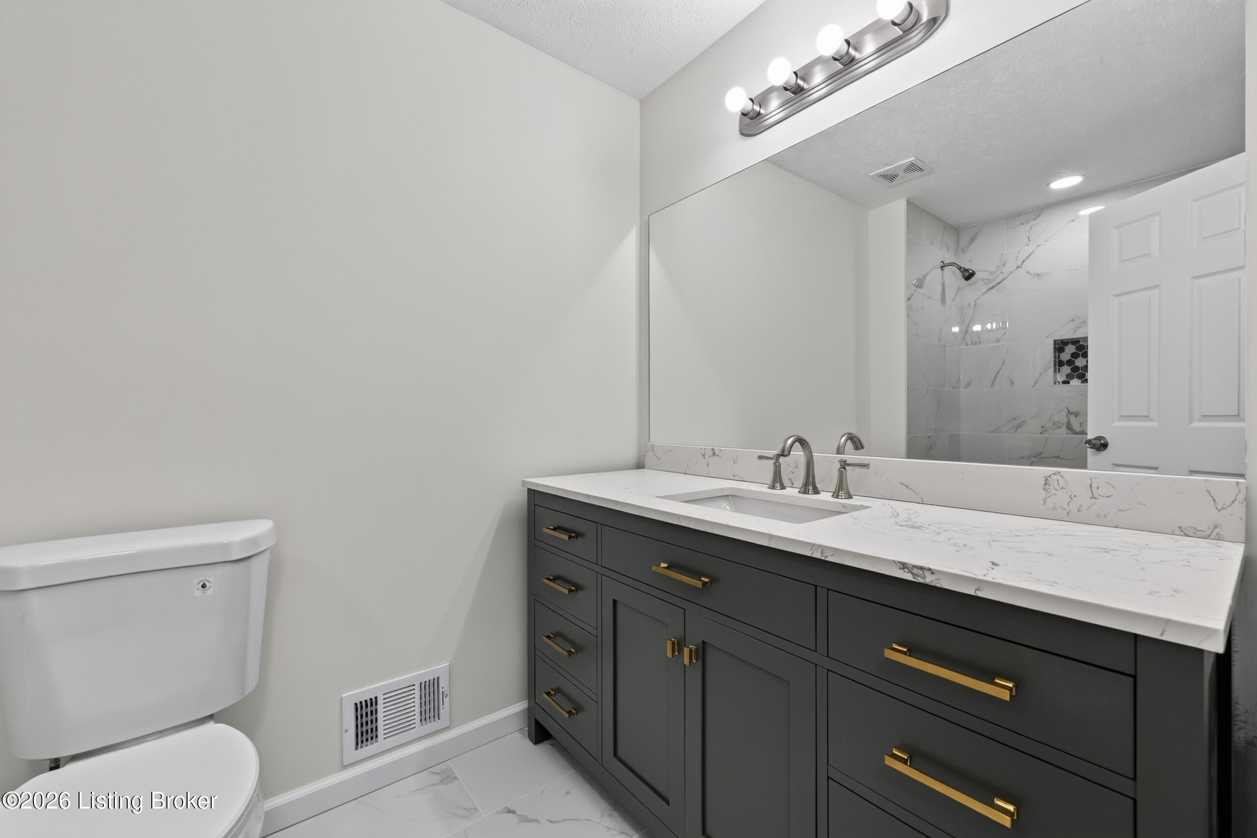 1423 Hobart Dr