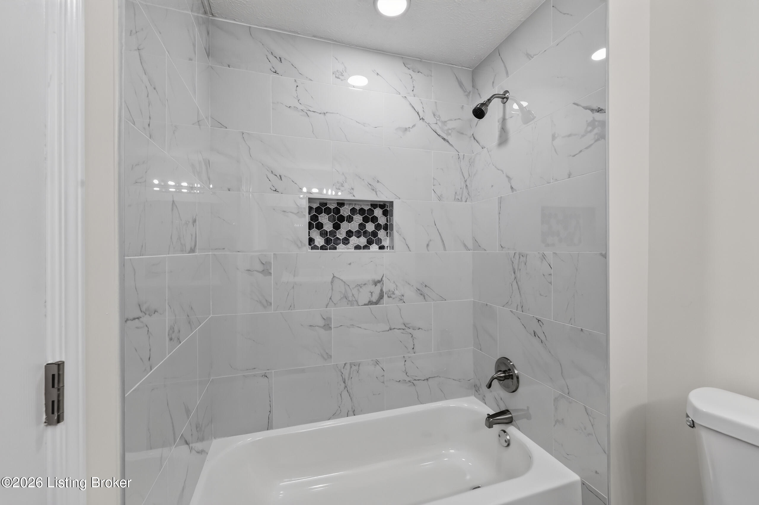 1423 Hobart Dr