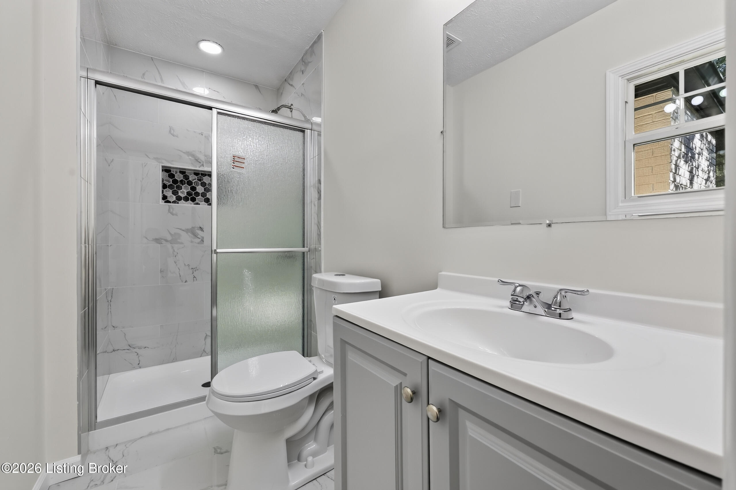 1423 Hobart Dr