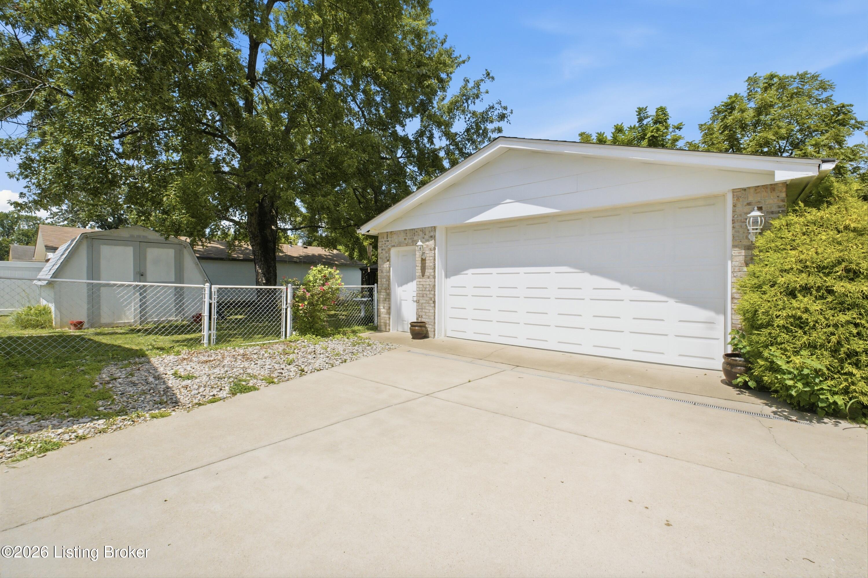 4815 Glenna Way
