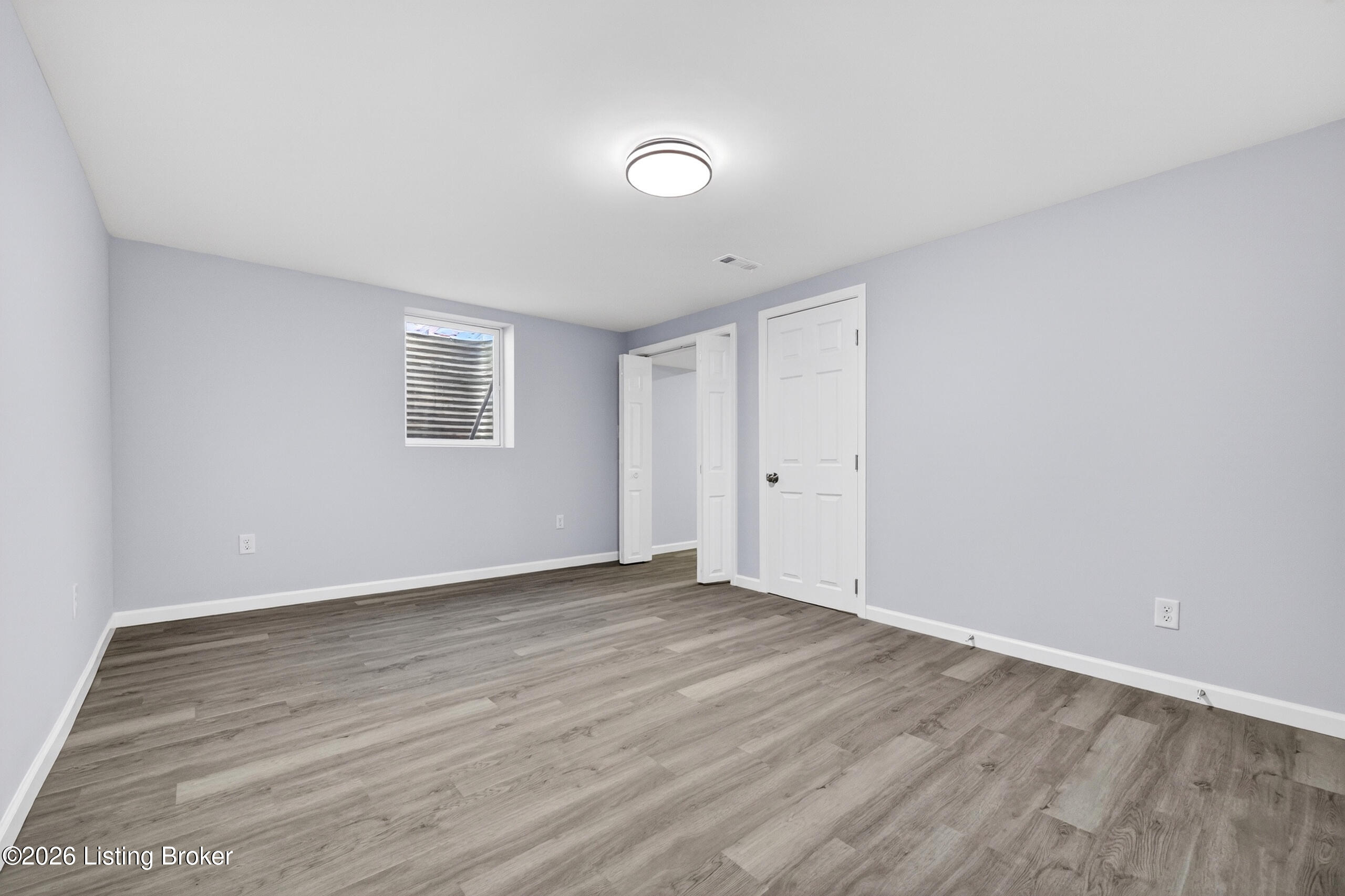 5905 Carmelwood Cir