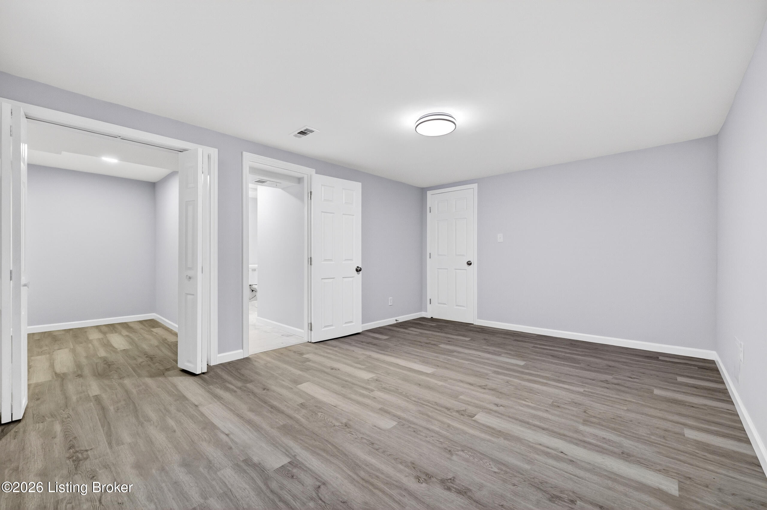 5905 Carmelwood Cir